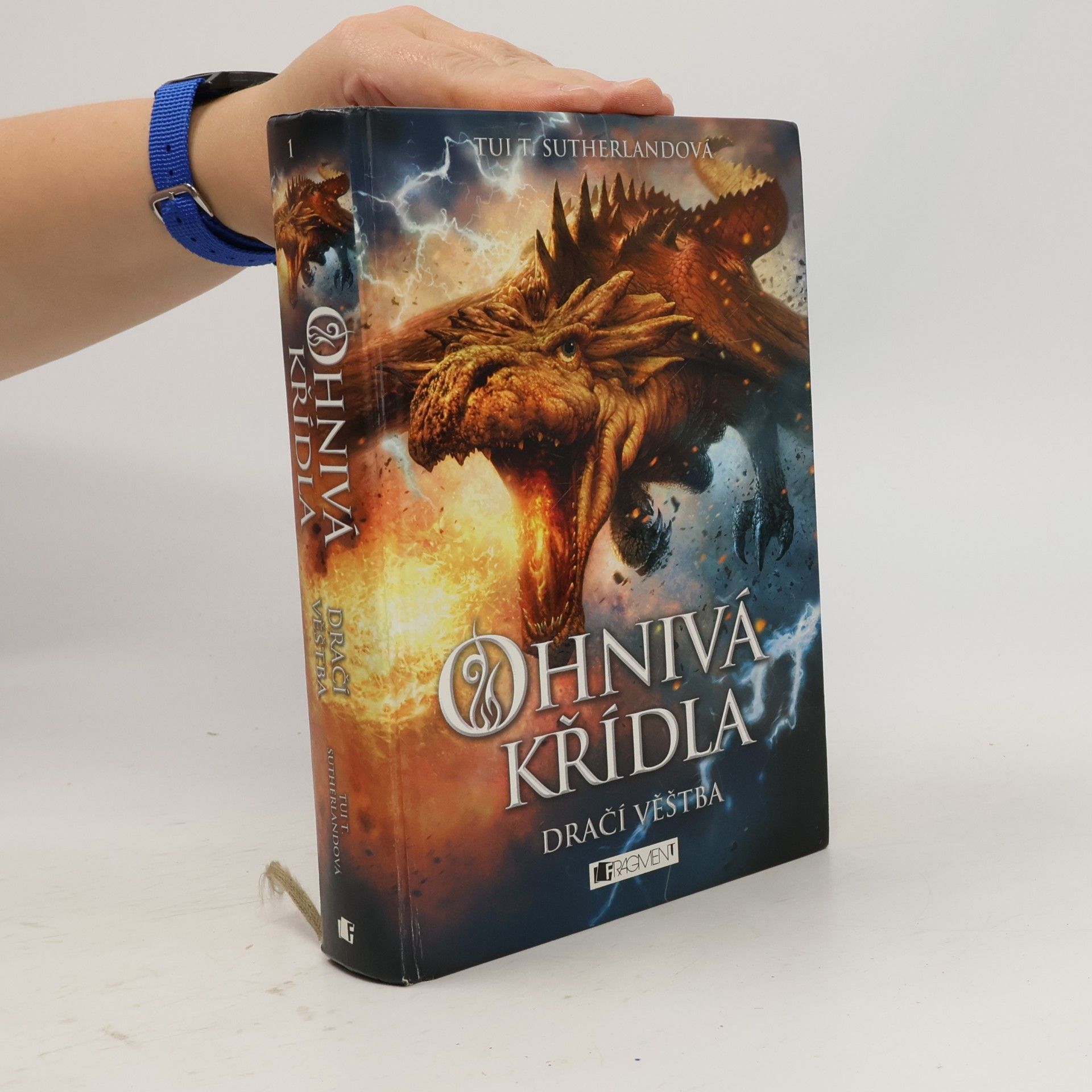 Tui Sutherland Ohnivá křídla. Dračí věštba