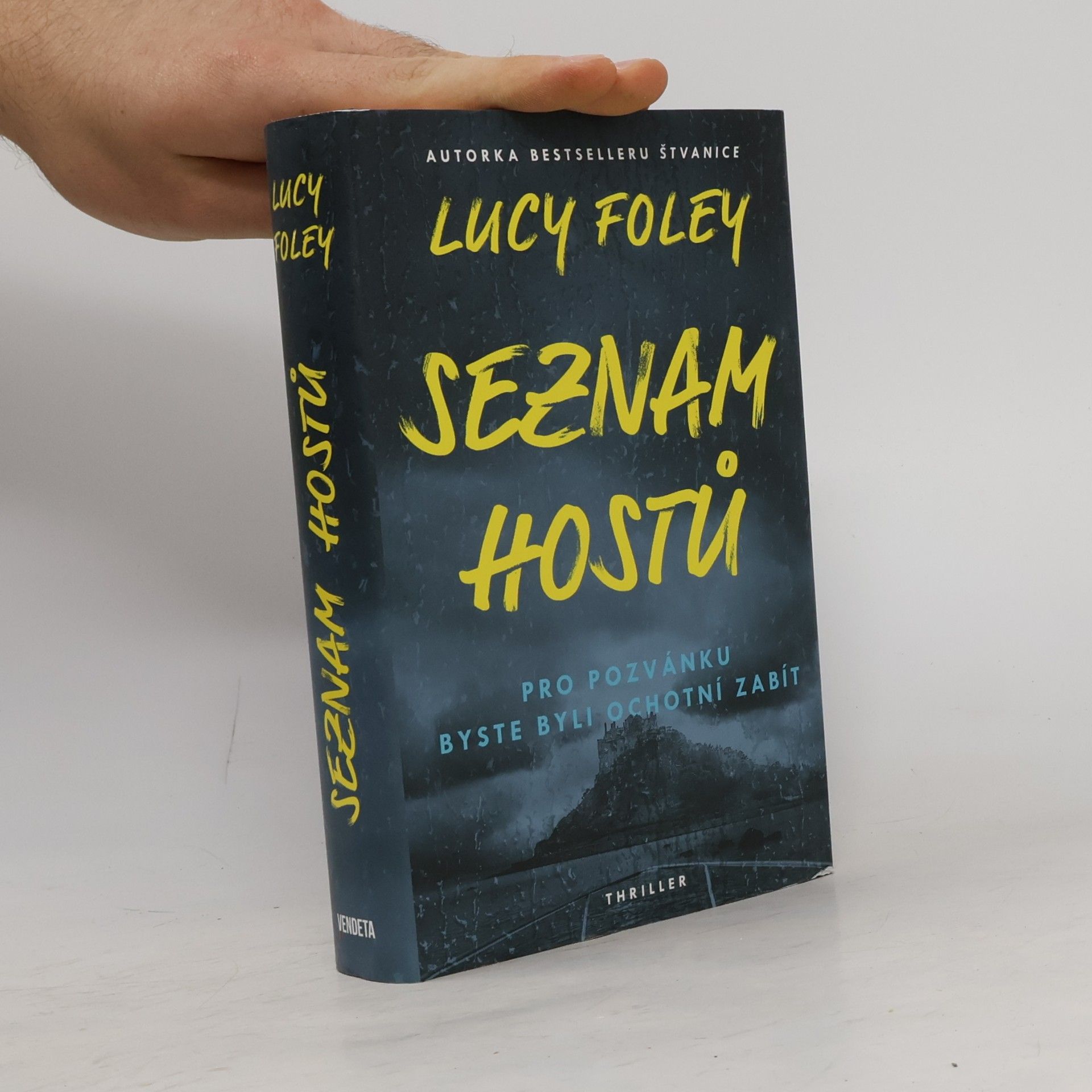 Lucy Foley Seznam hostů