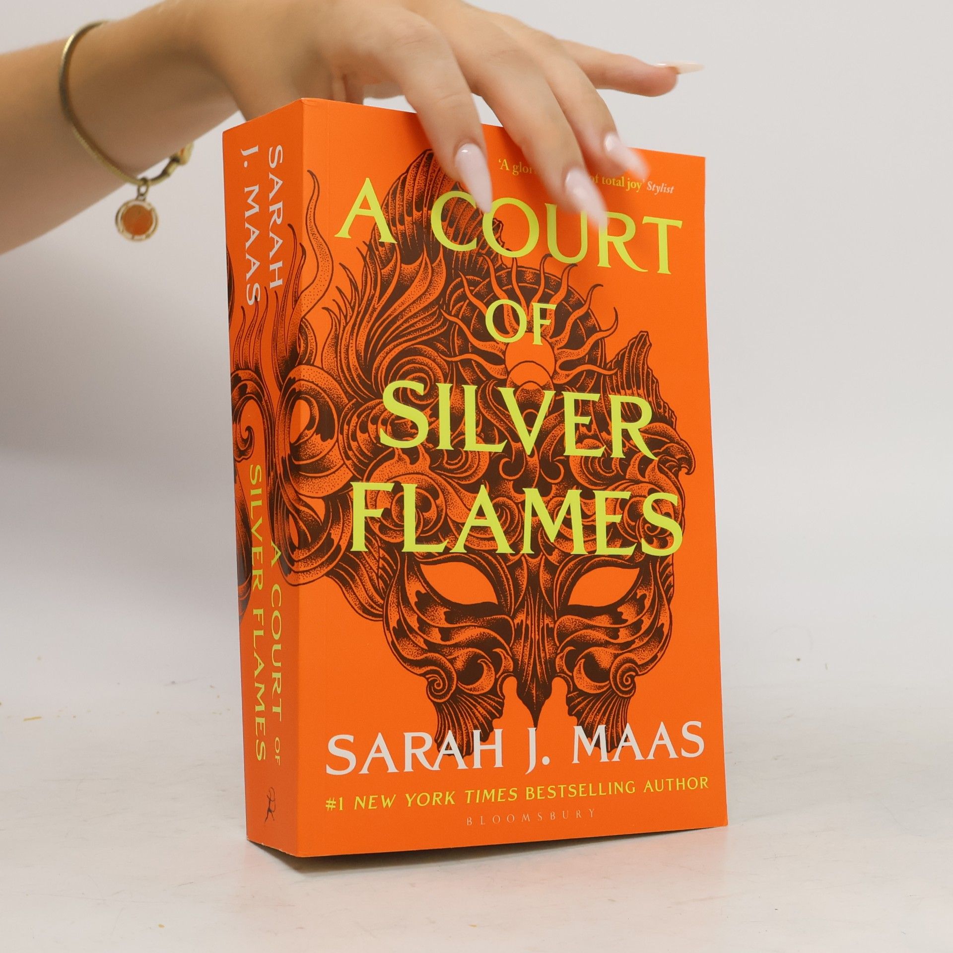 Sarah J. Maas A Court of Silver Flames