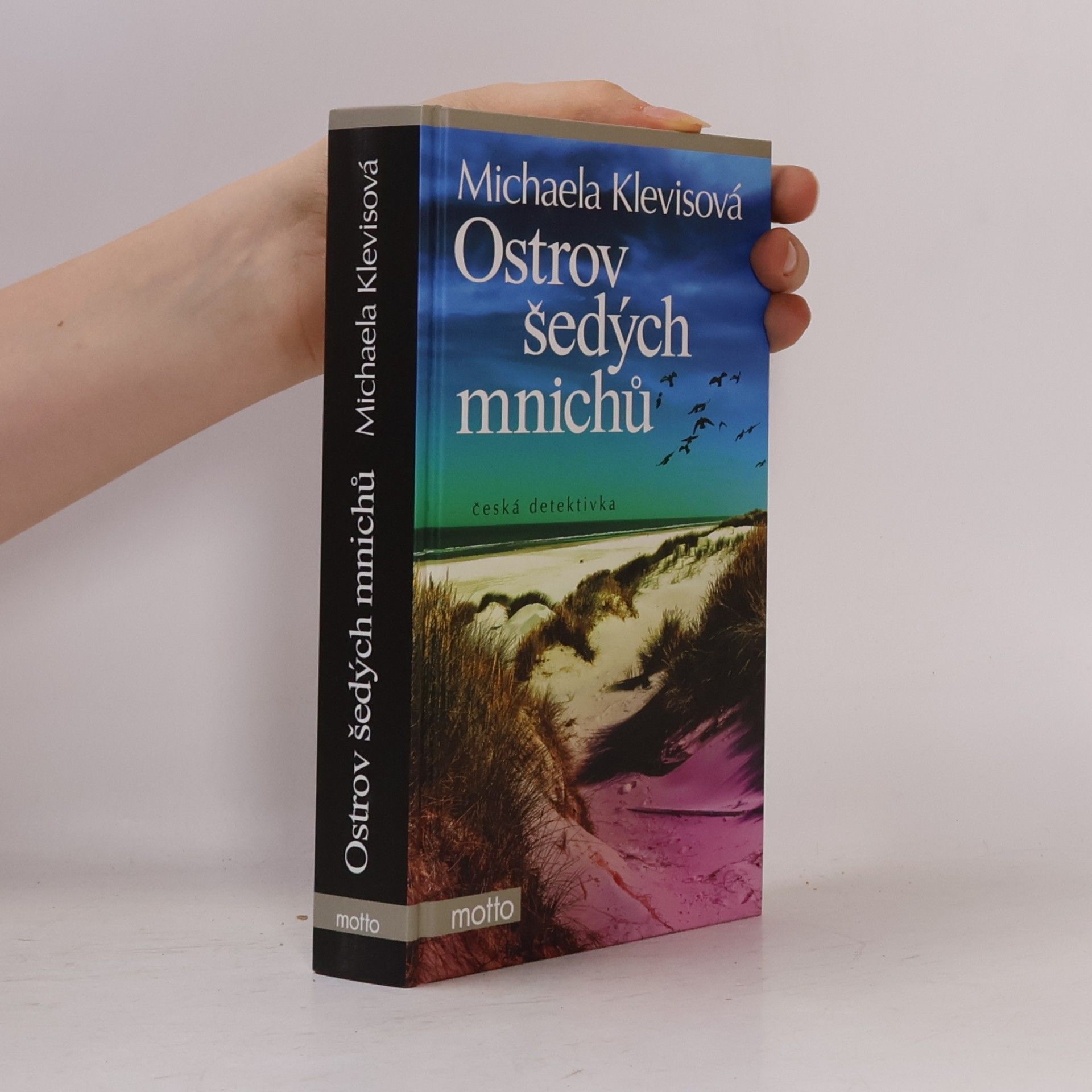 Michaela Klevisová Ostrov šedých mnichů