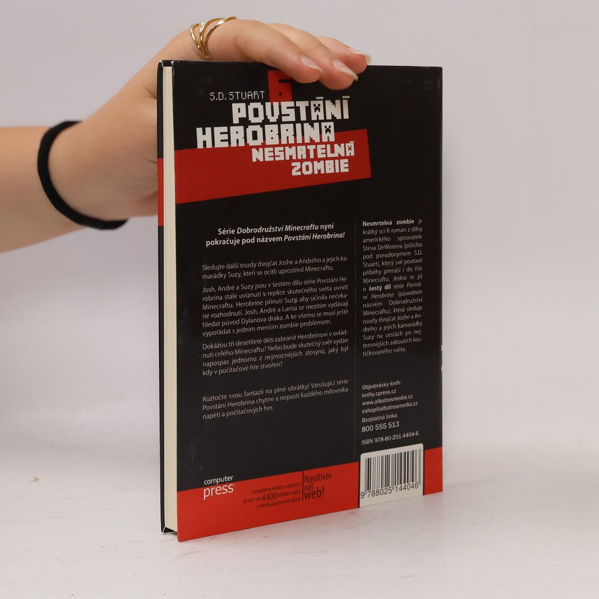 S. D. Stuart Povstání Herobrina 6. Nesmrtelná zombie