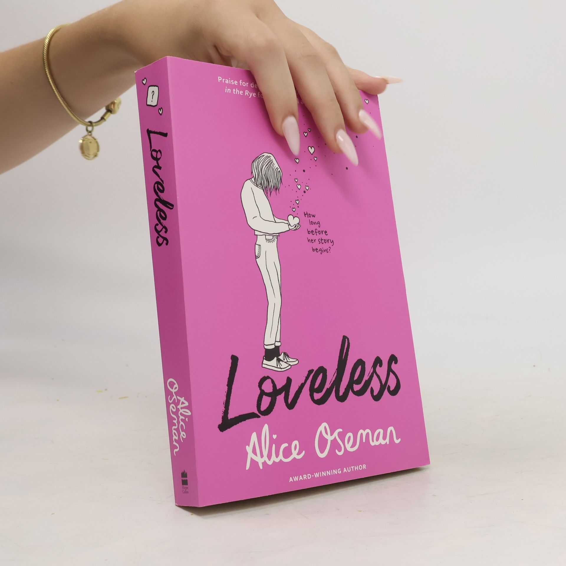 Alice Oseman Loveless