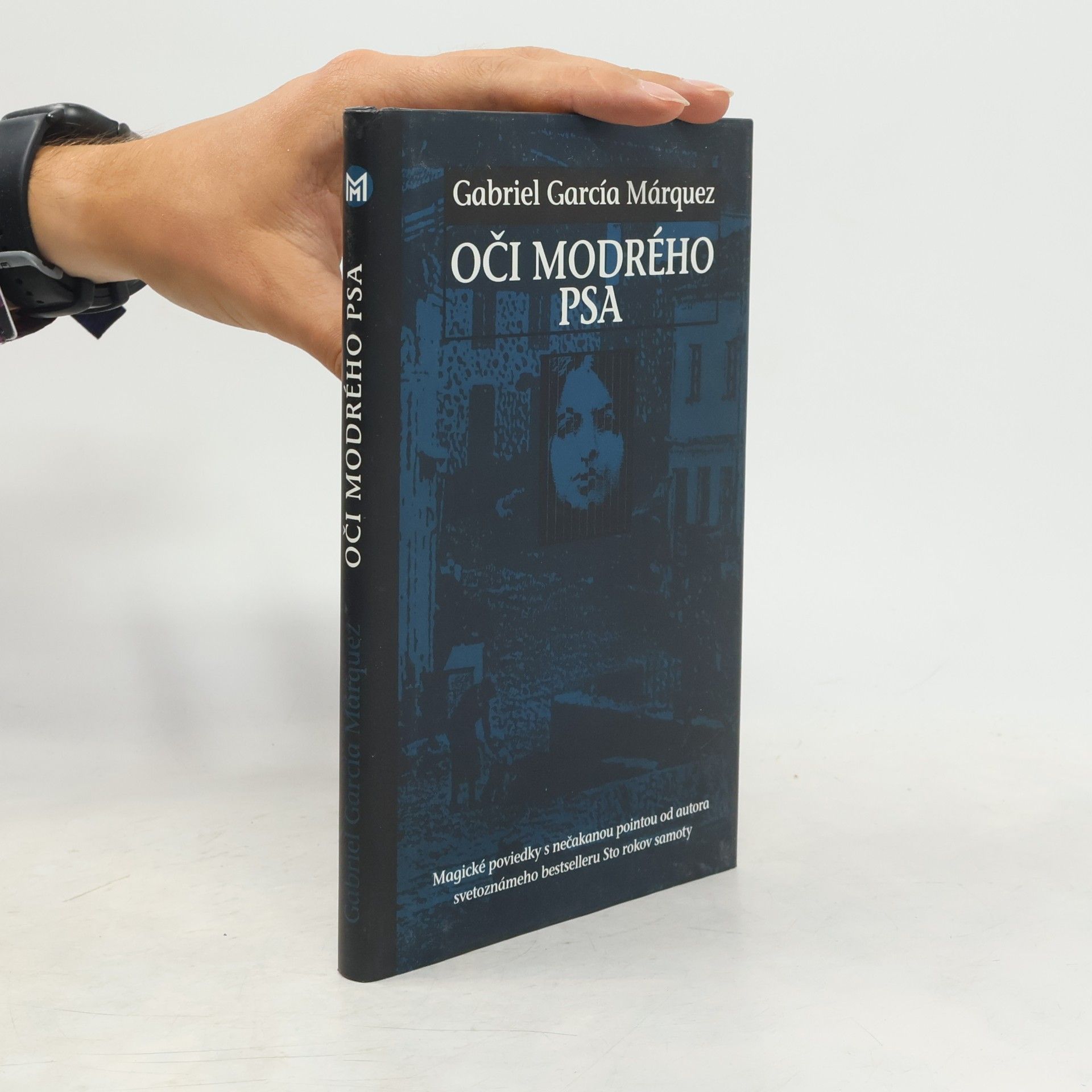 Oči modrého psa
