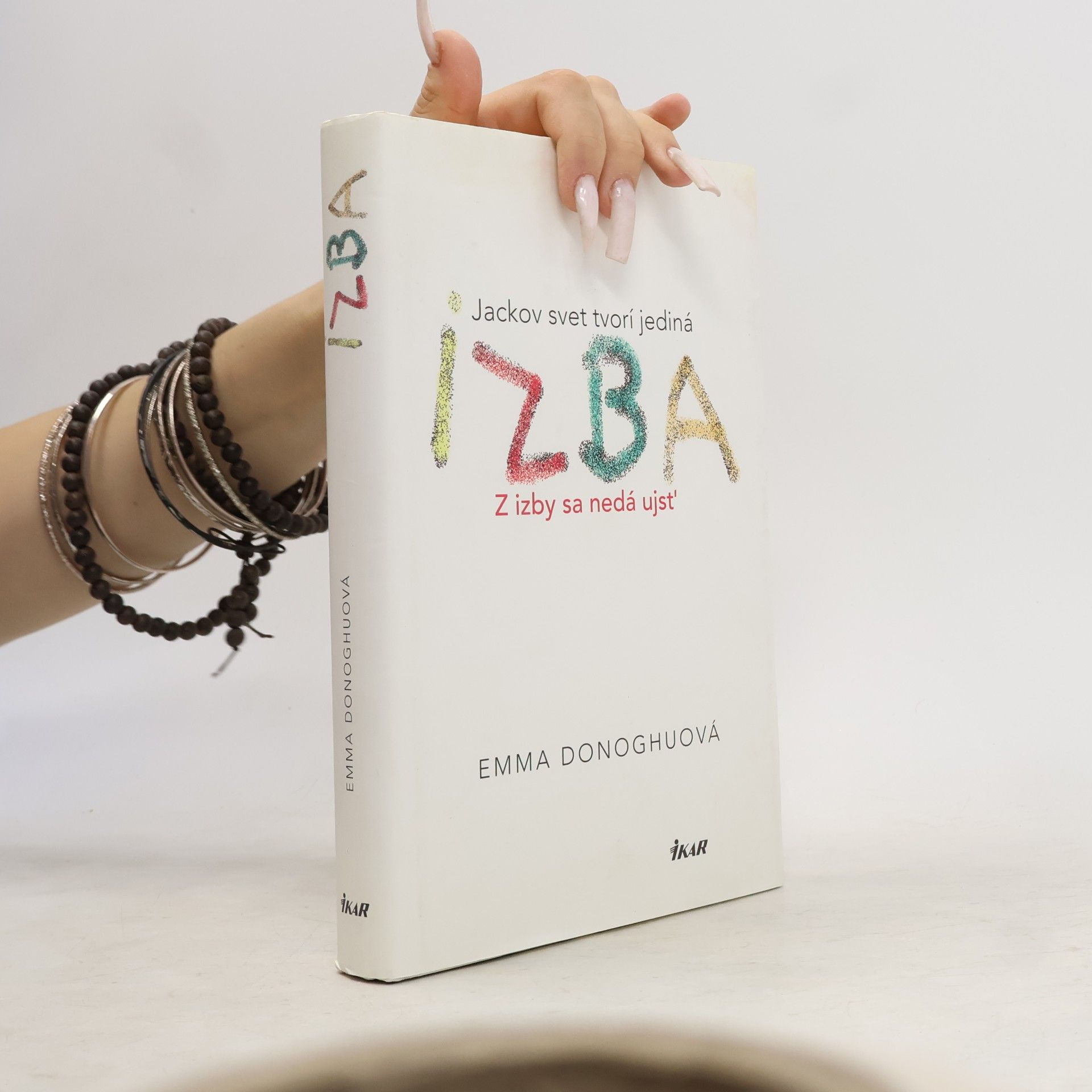 Emma Donoghue Izba