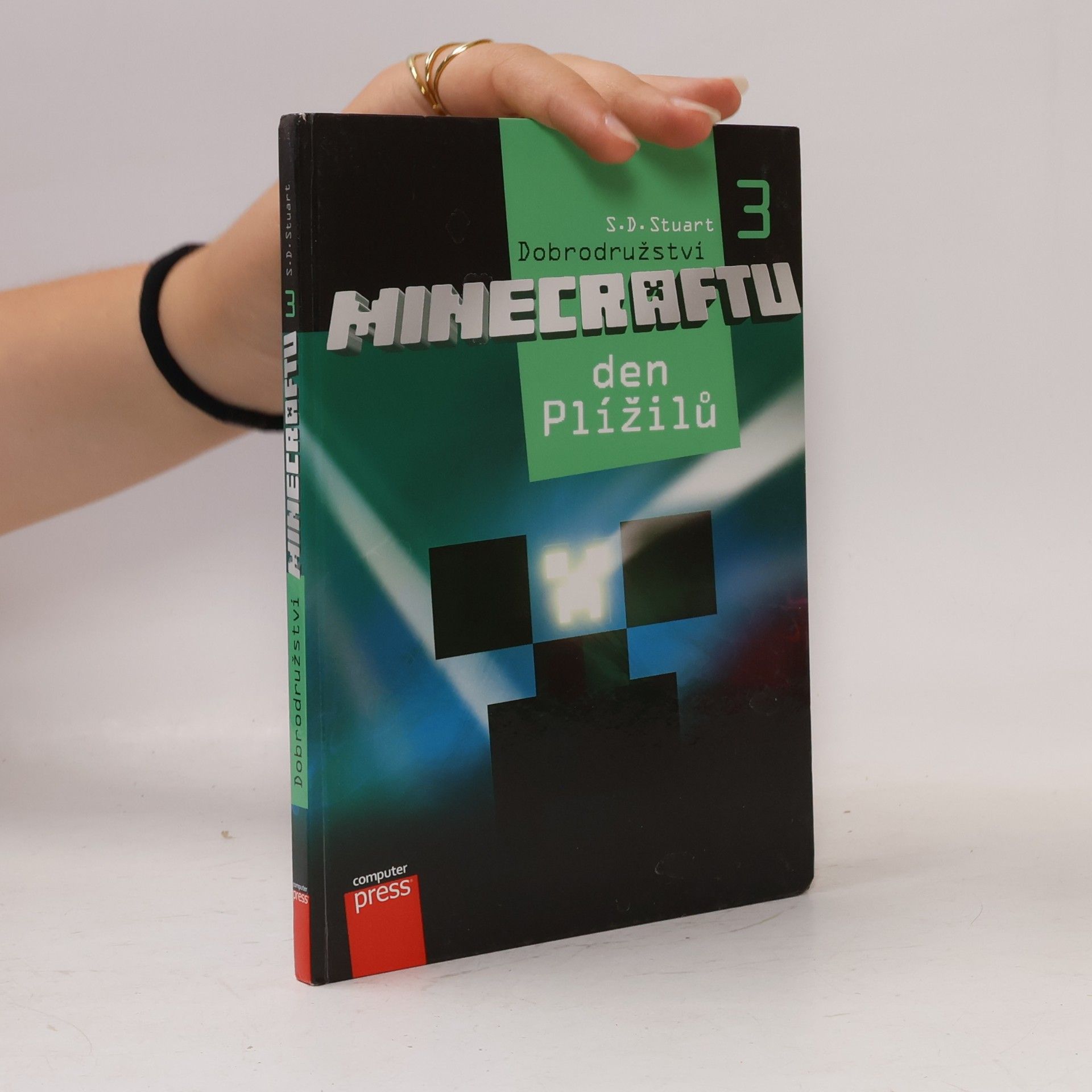 S. D. Stuart Dobrodružství Minecraftu. 3, Den Plížilů