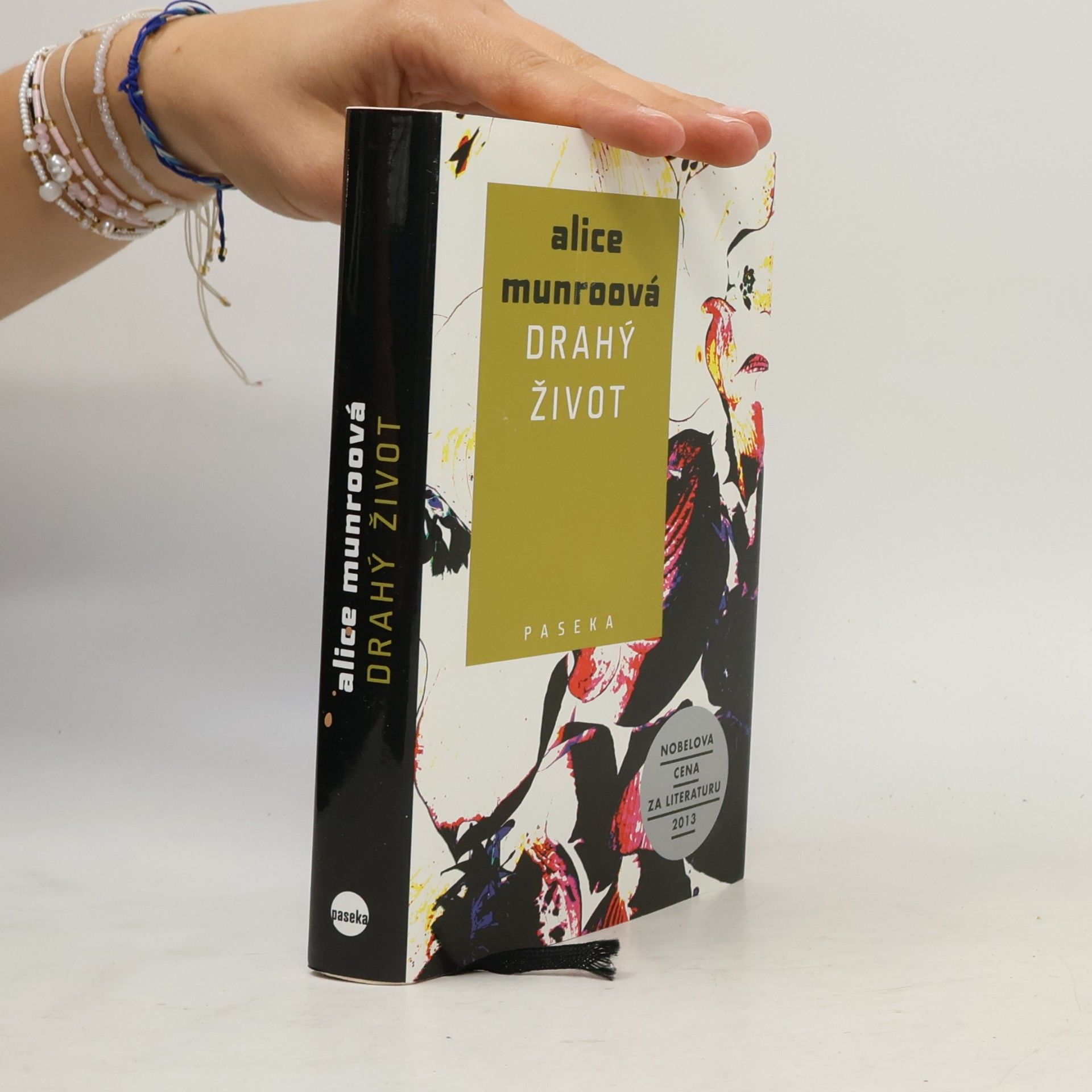 Alice Munro Drahý život