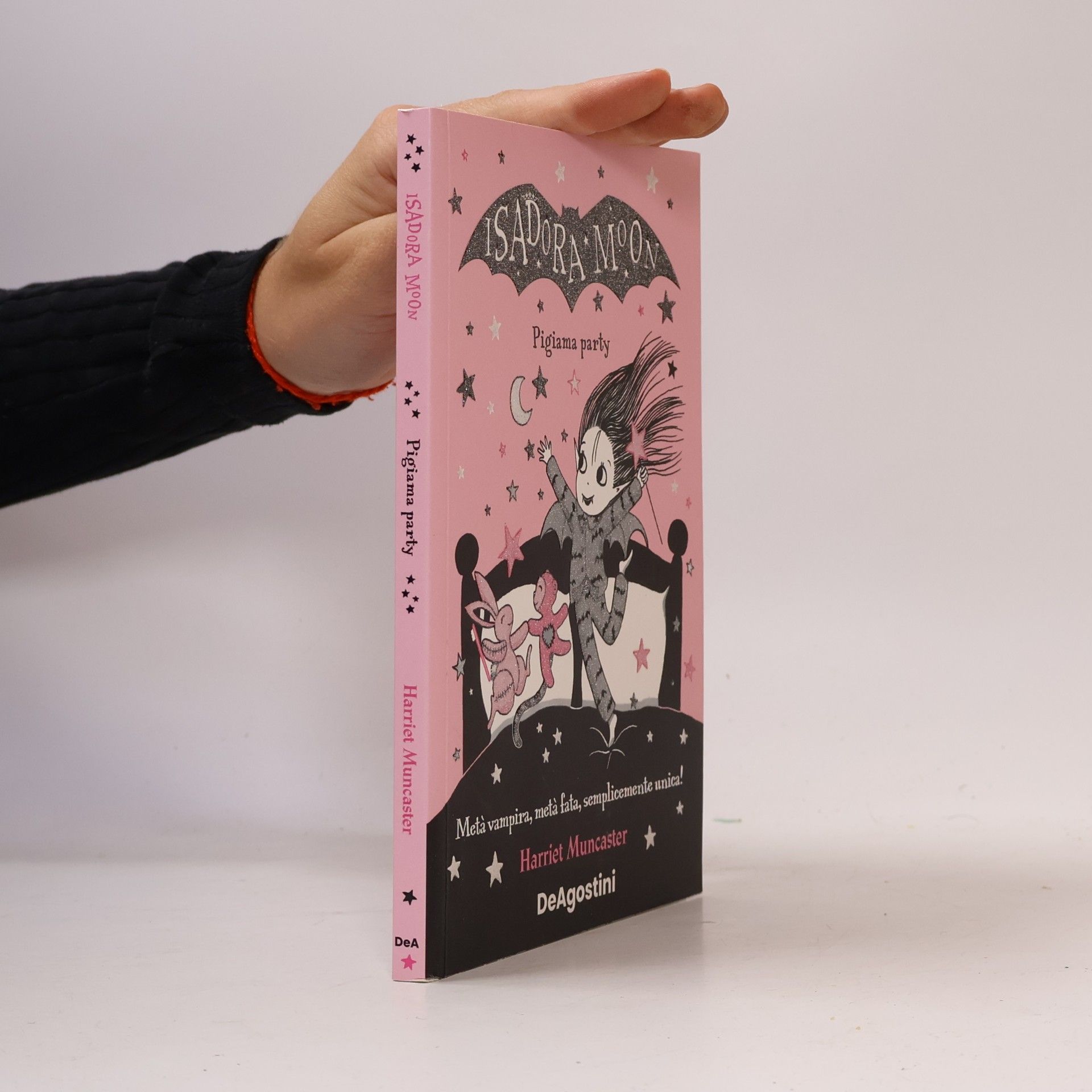 Harriet Muncaster Pigiama party. Isadora Moon