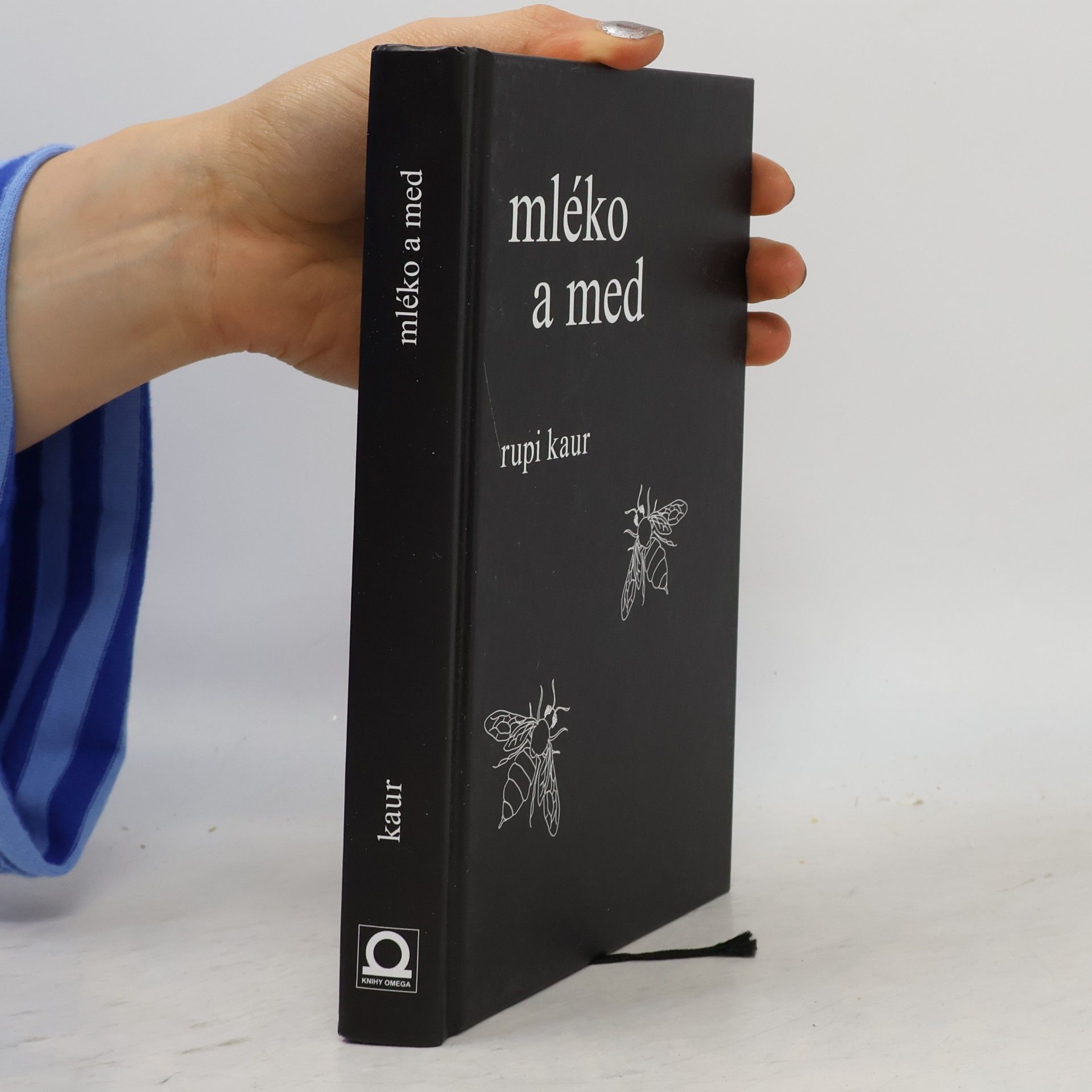 Rupi Kaur Mléko a med
