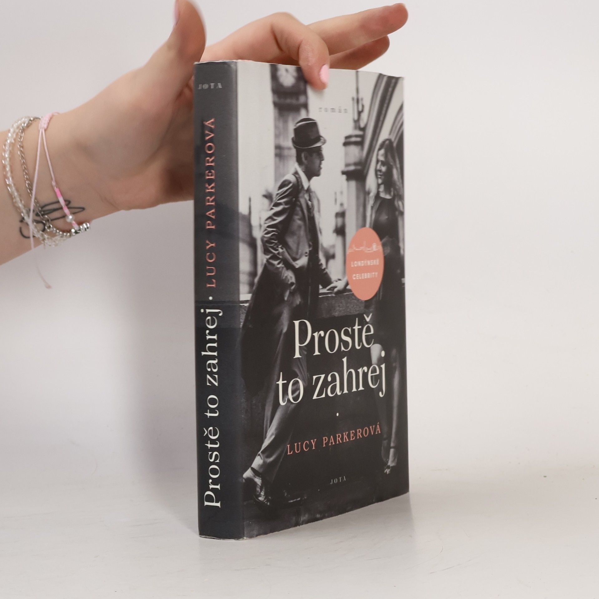 Lucy Parker Prostě to zahrej