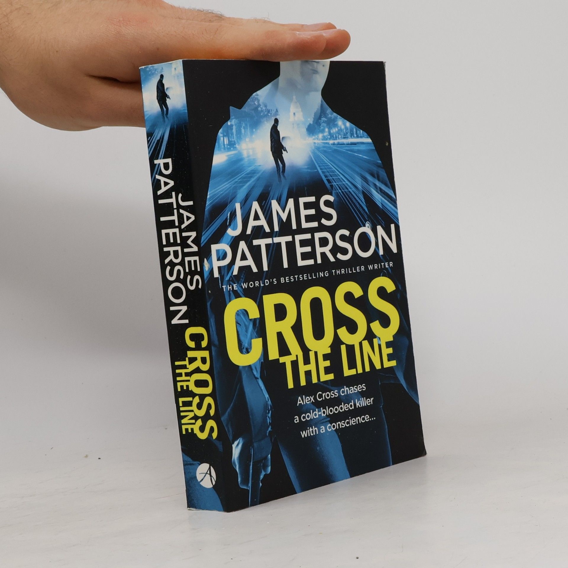 James Patterson Cross the Line