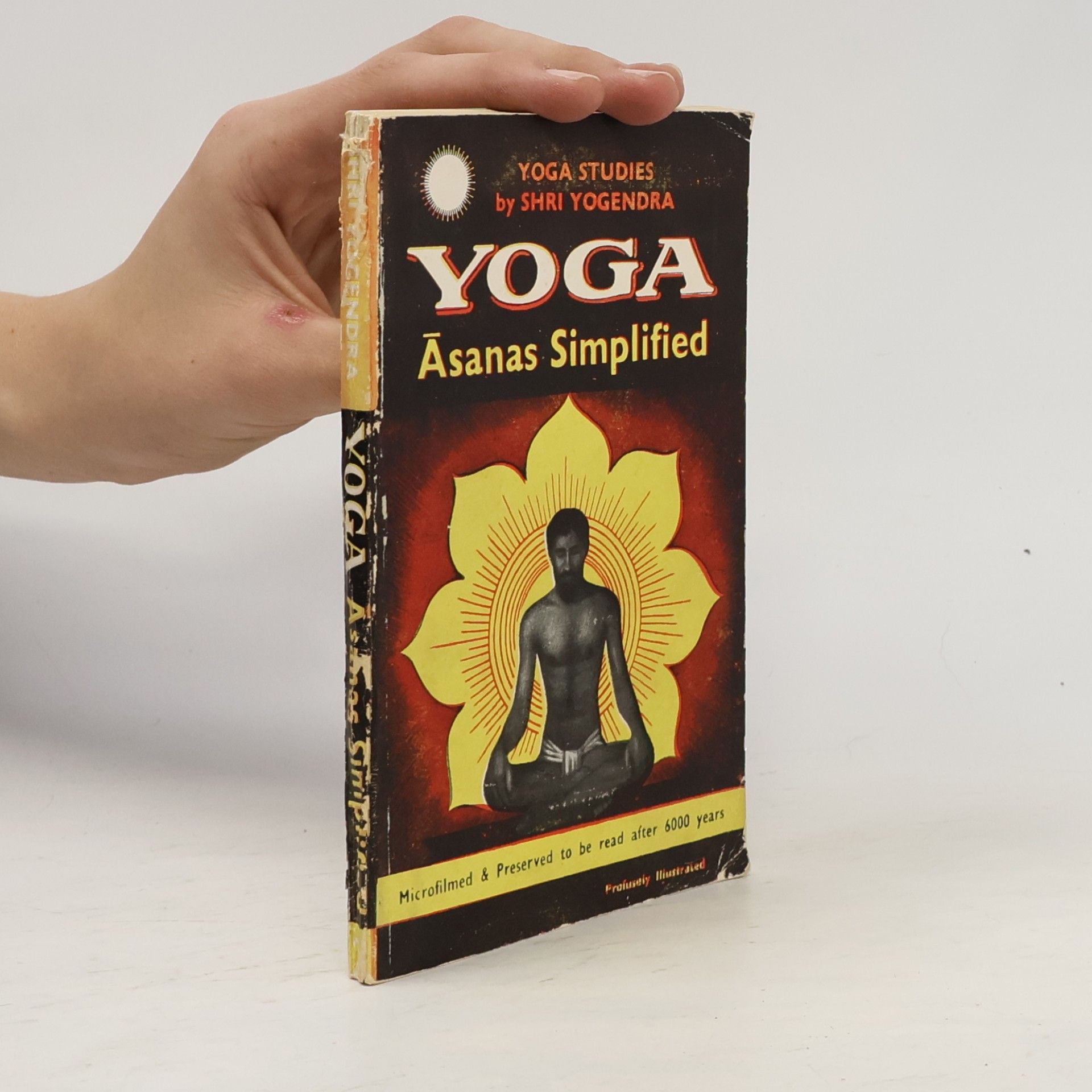 Shri Yogendra Yoga: asanas simplified