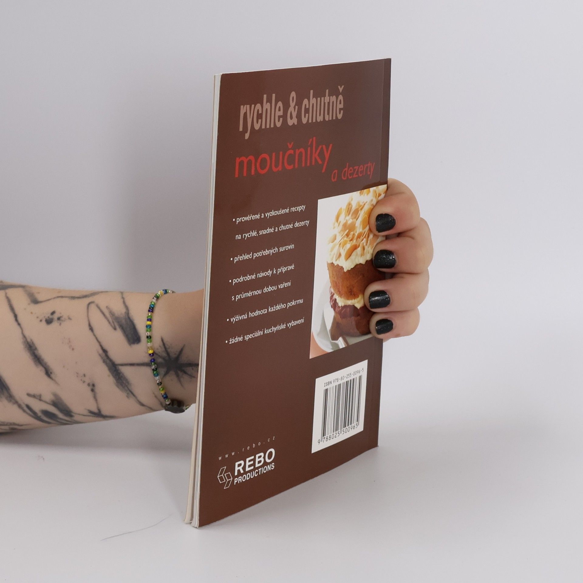 Autorenkollektiv Moučníky a dezerty: rychle & chutně