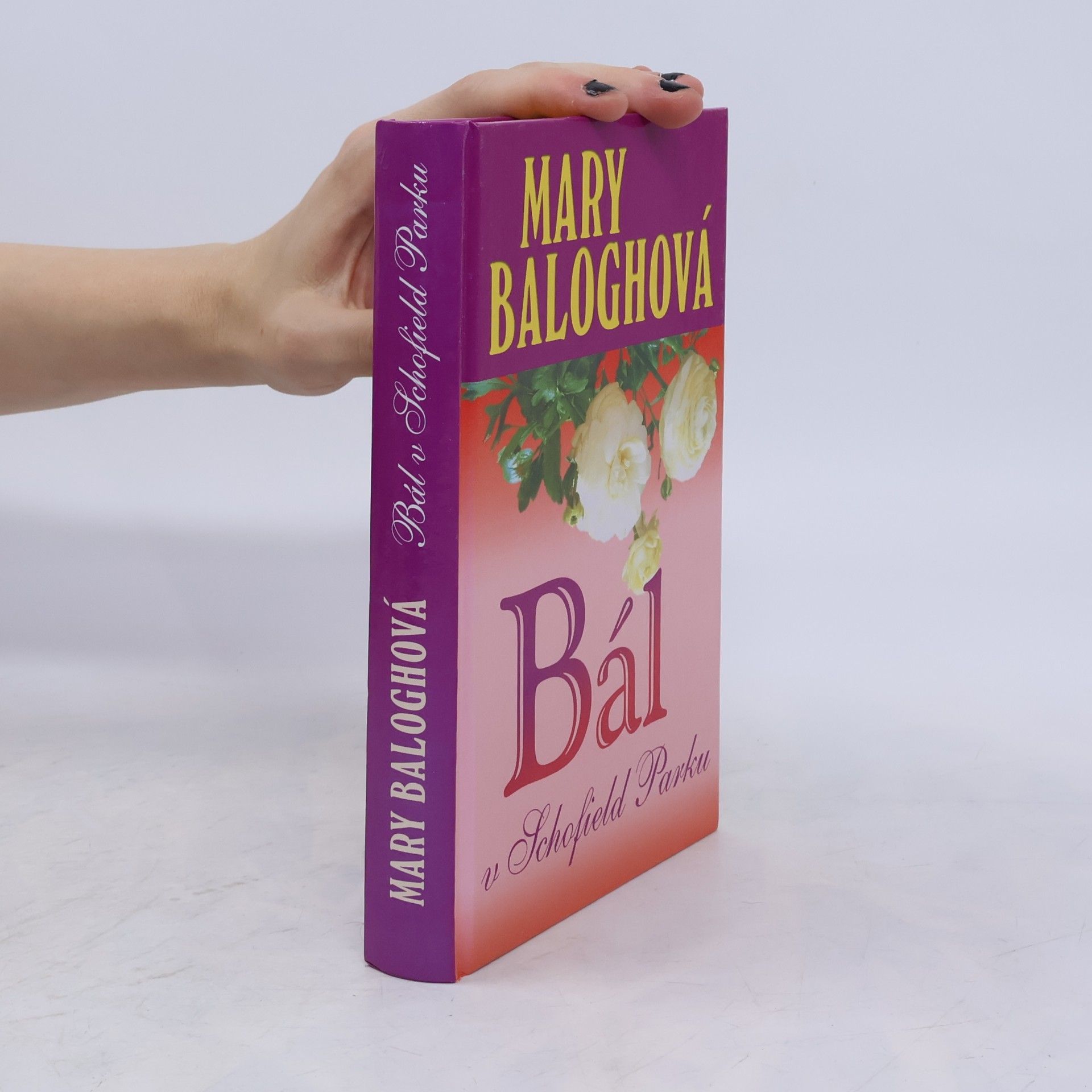 Mary Balogh Bál v Schofield Parku