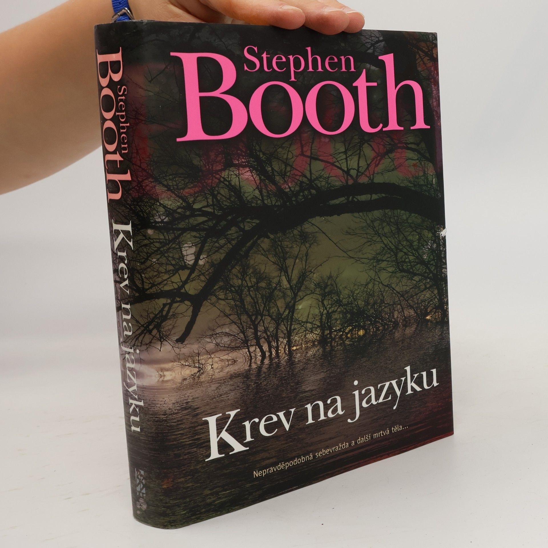Stephen Booth Krev na jazyku