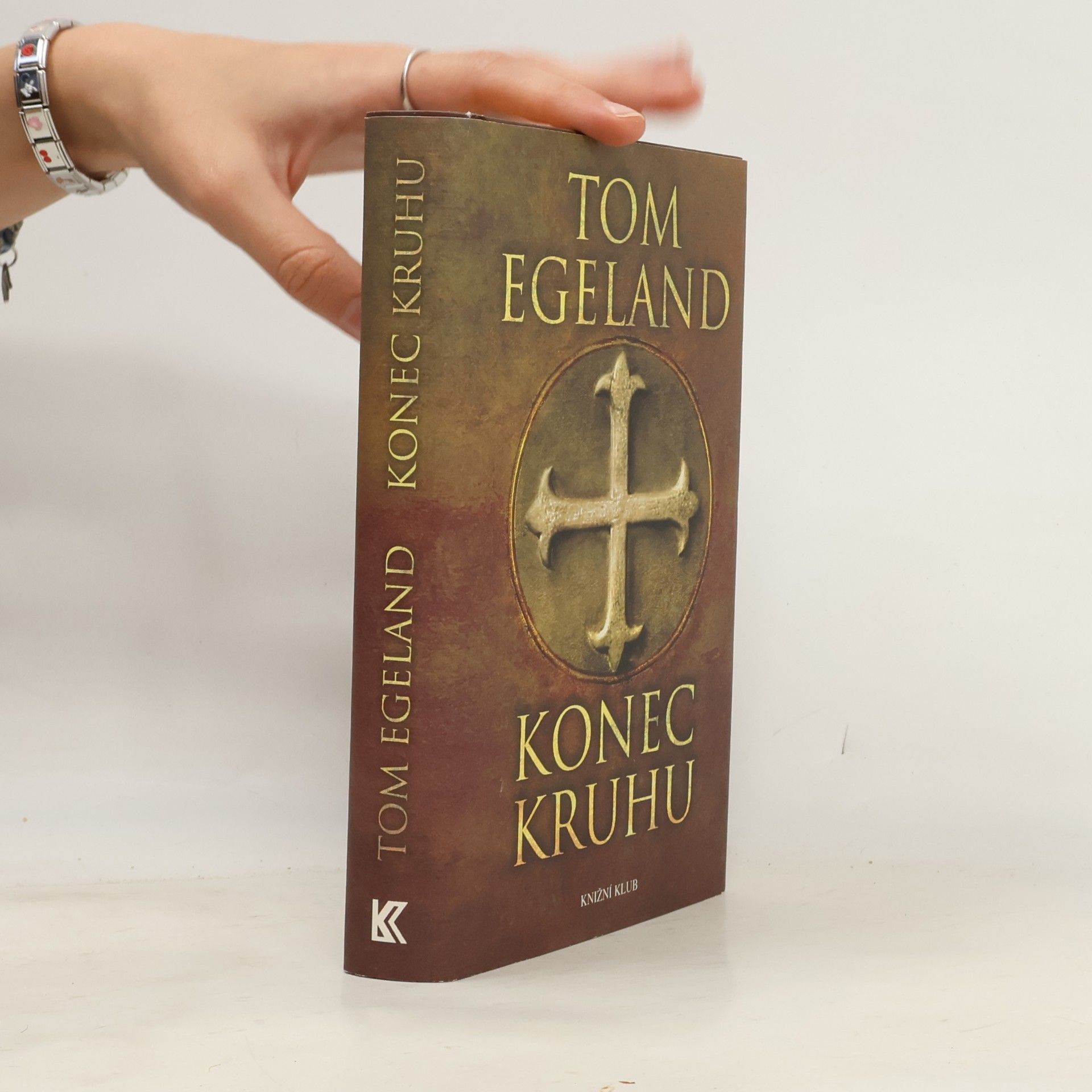 Tom Egeland Konec kruhu