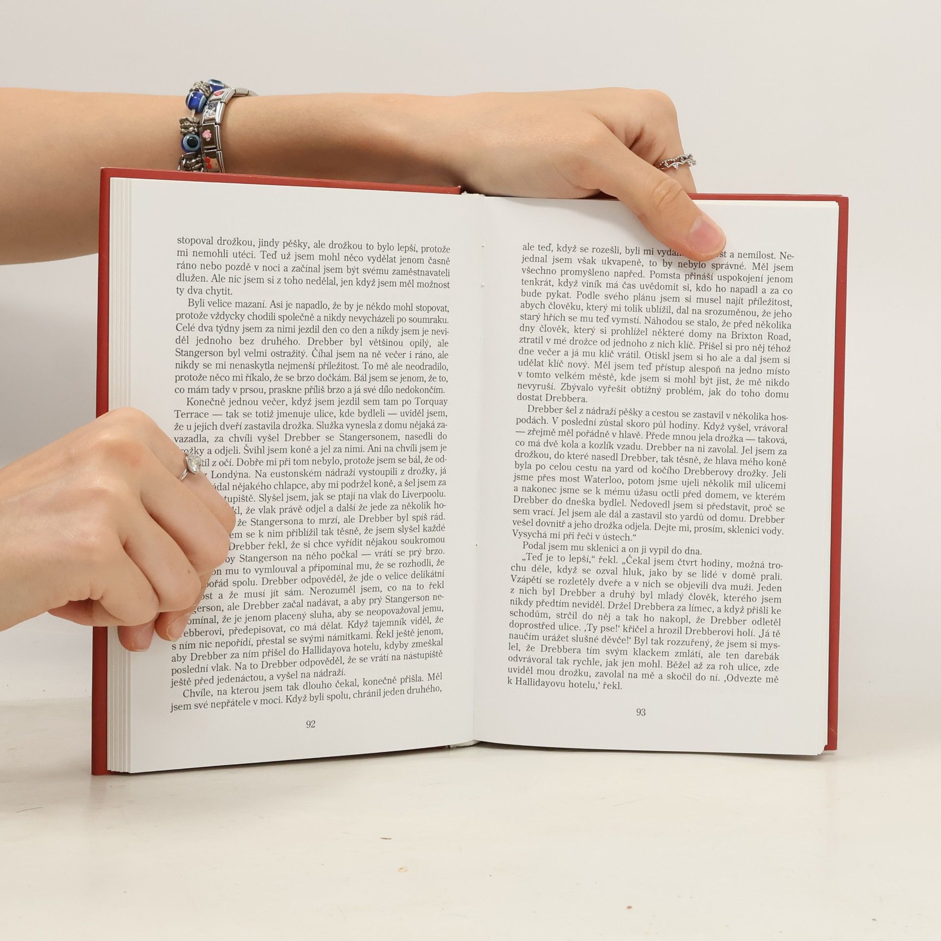 Arthur Conan Doyle Studie v šarlatové ; Podpis čtyř