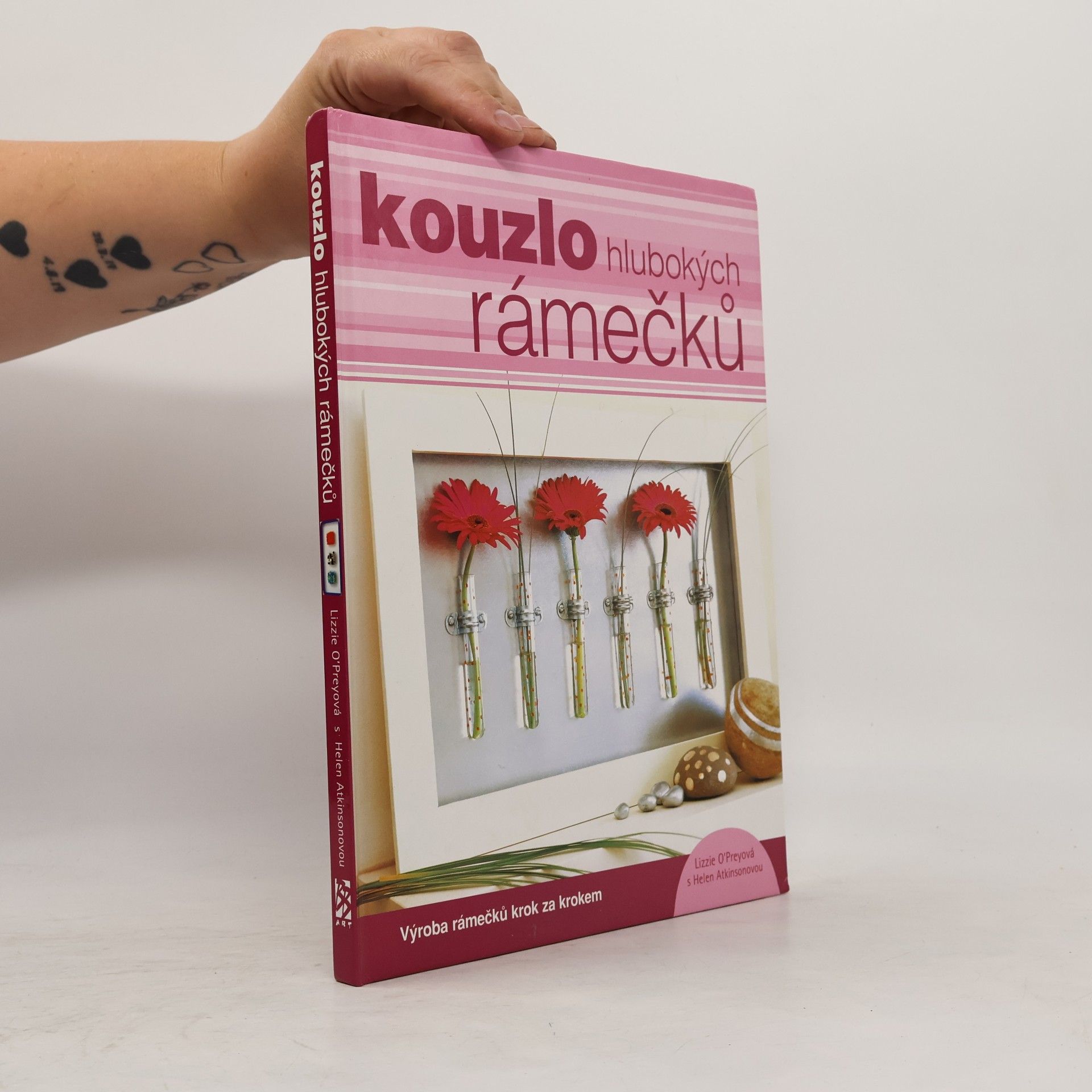 Lizzie O. Prey Kouzlo hlubokých rámečků