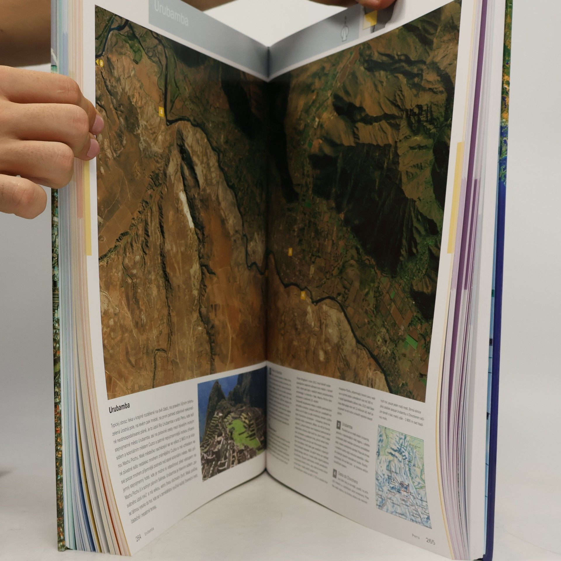 Ambros Brucker Atlantica velký atlas světa s družicovými snímky