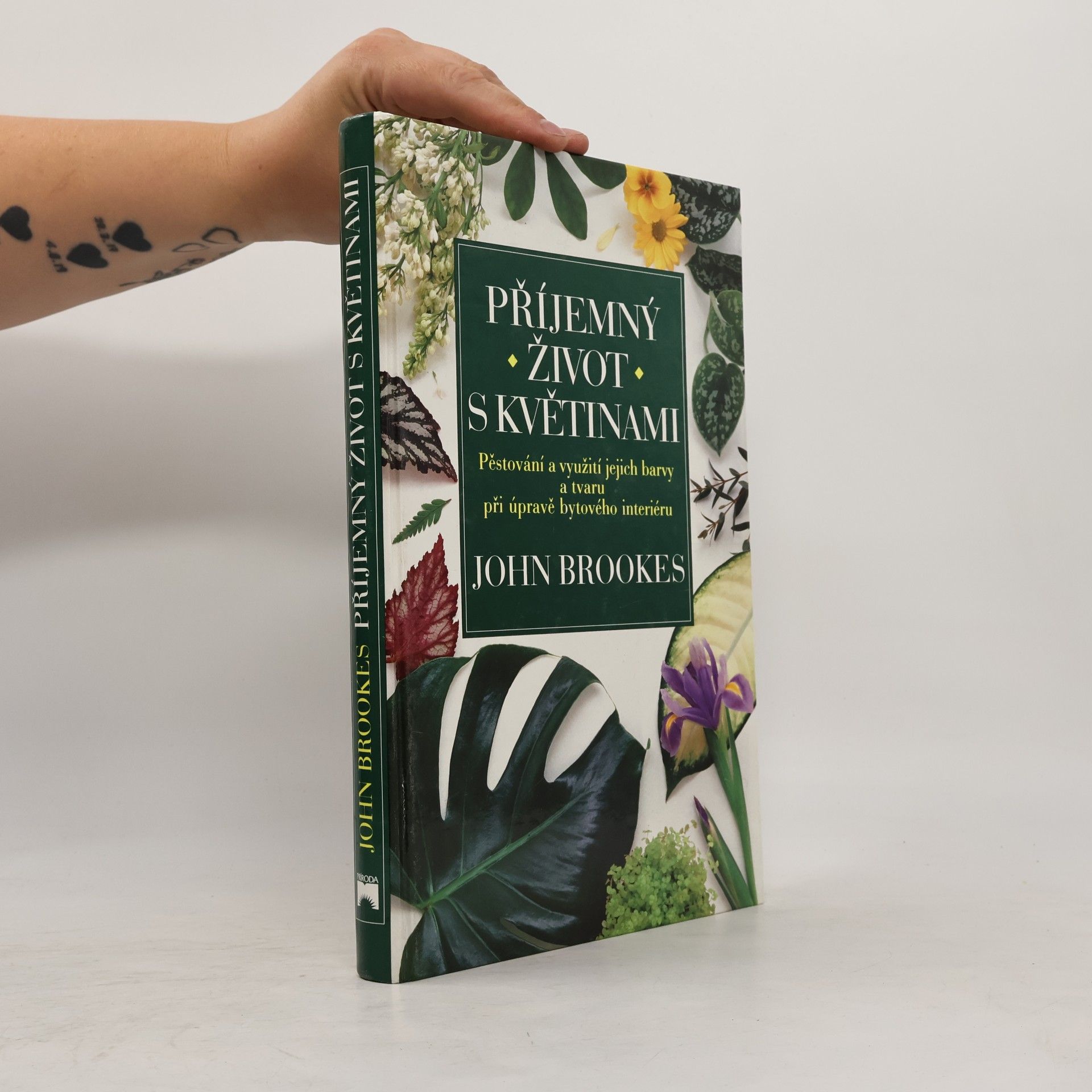John Brookes Příjemný život s květinami