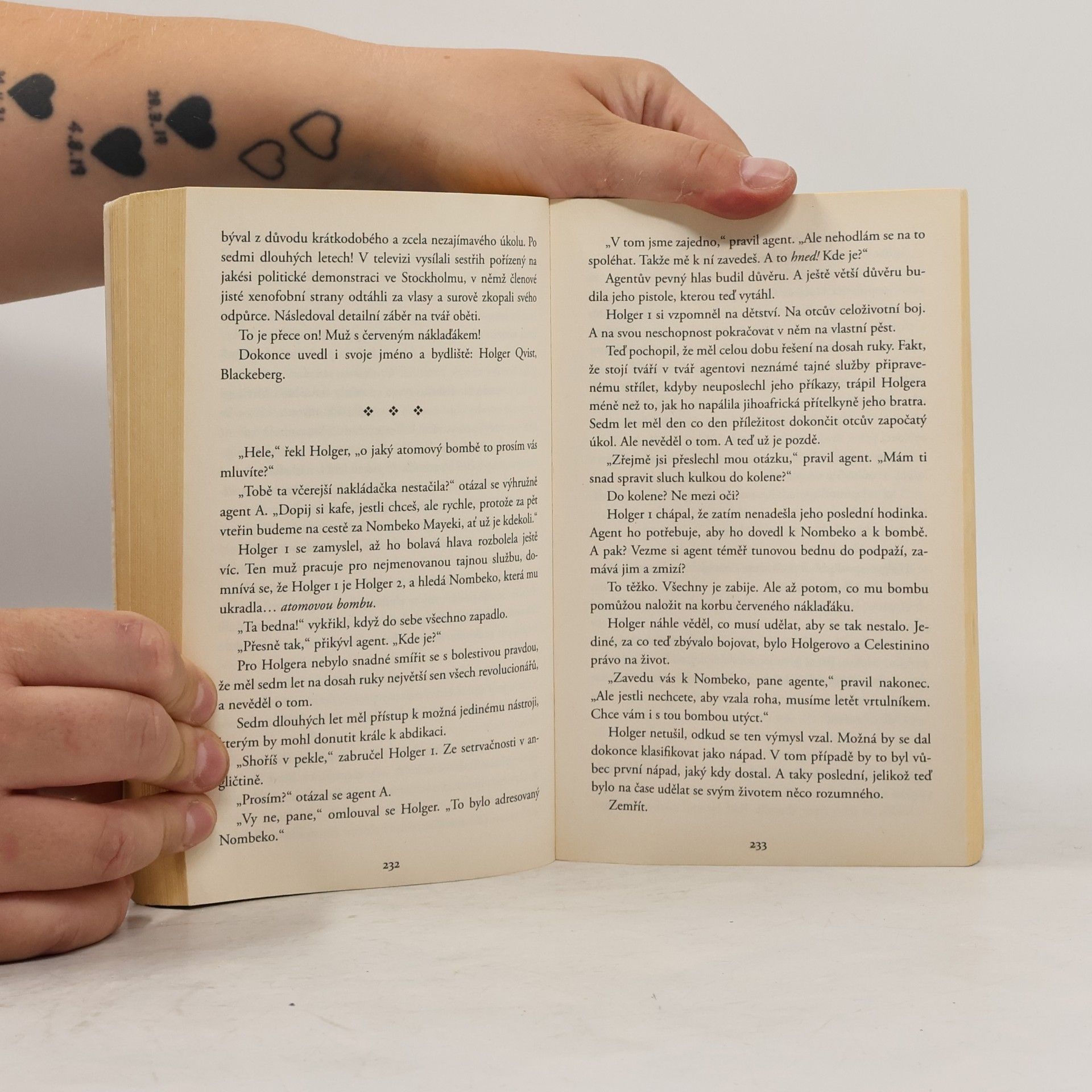 Jonas Jonasson Analfabetka, která uměla počítat