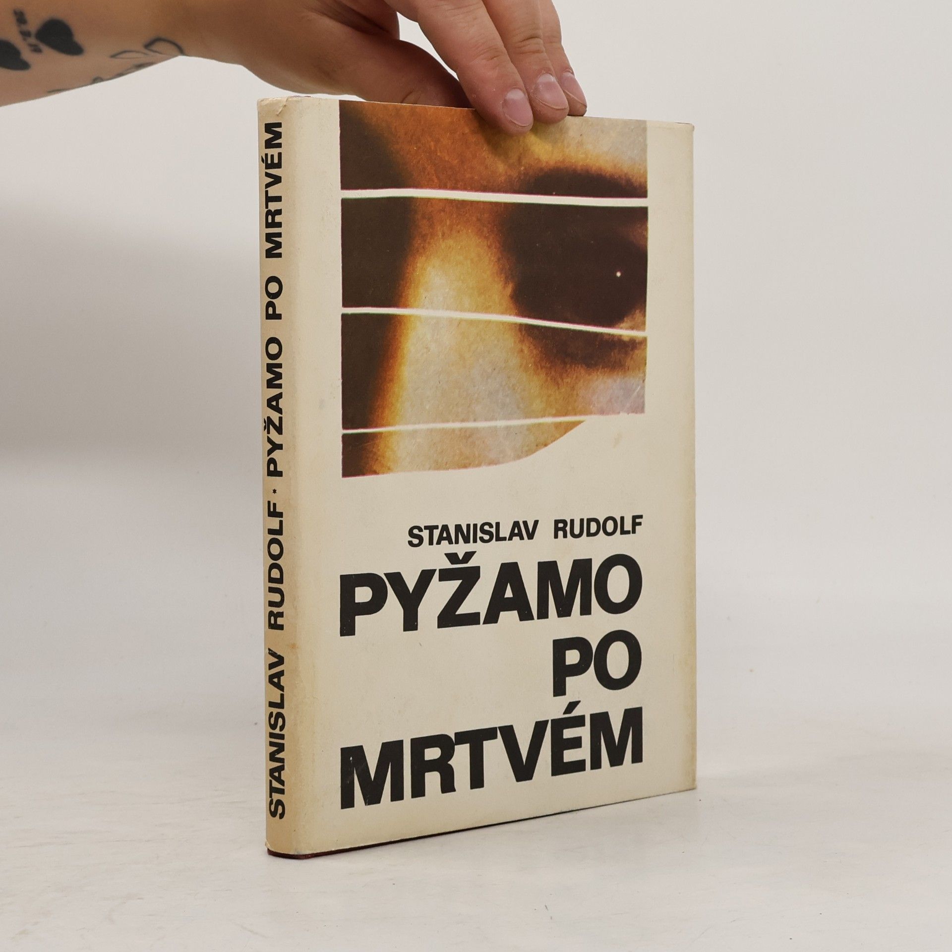 Stanislav Rudolf Pyžamo po mrtvém