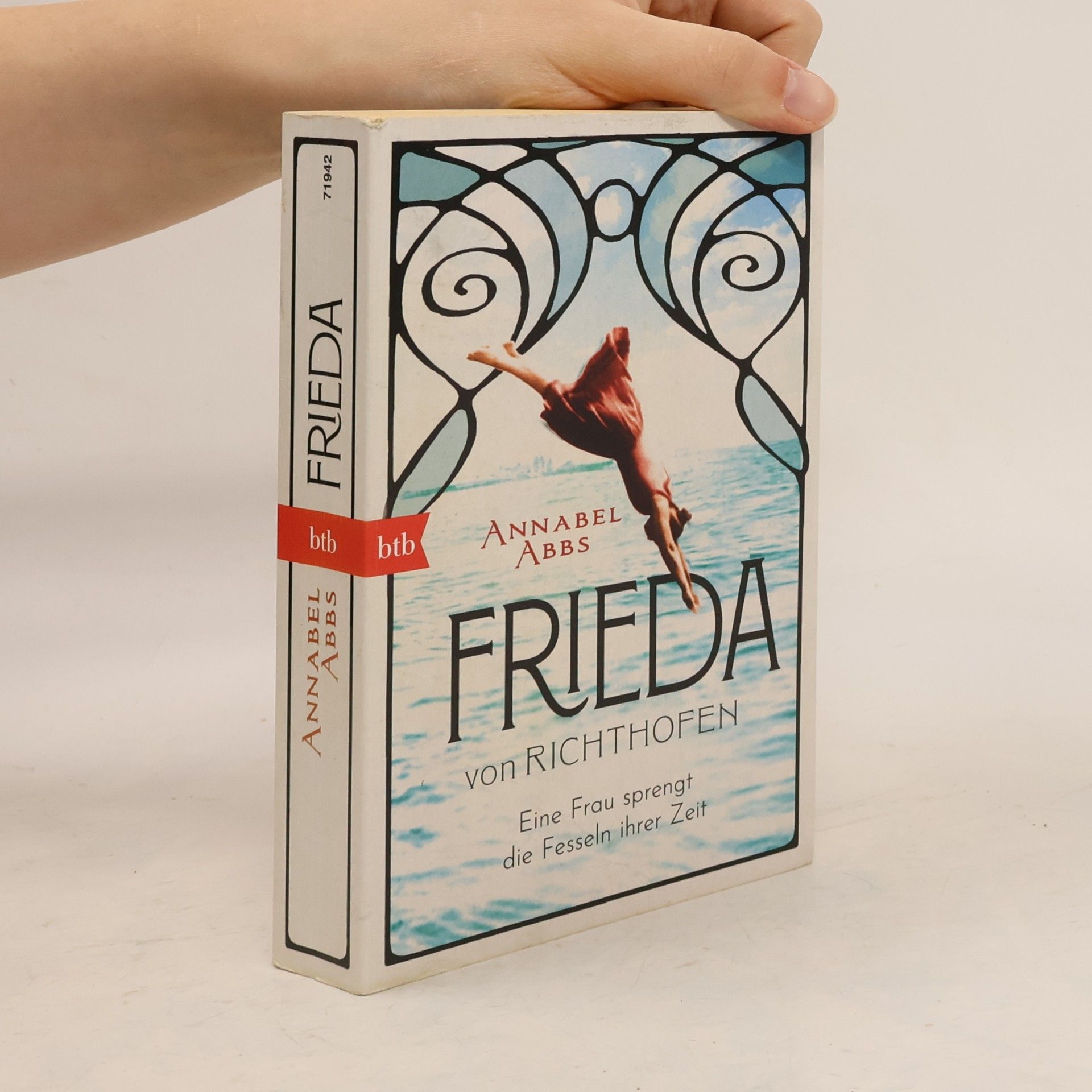 Annabel Abbs Frieda von Richthofen