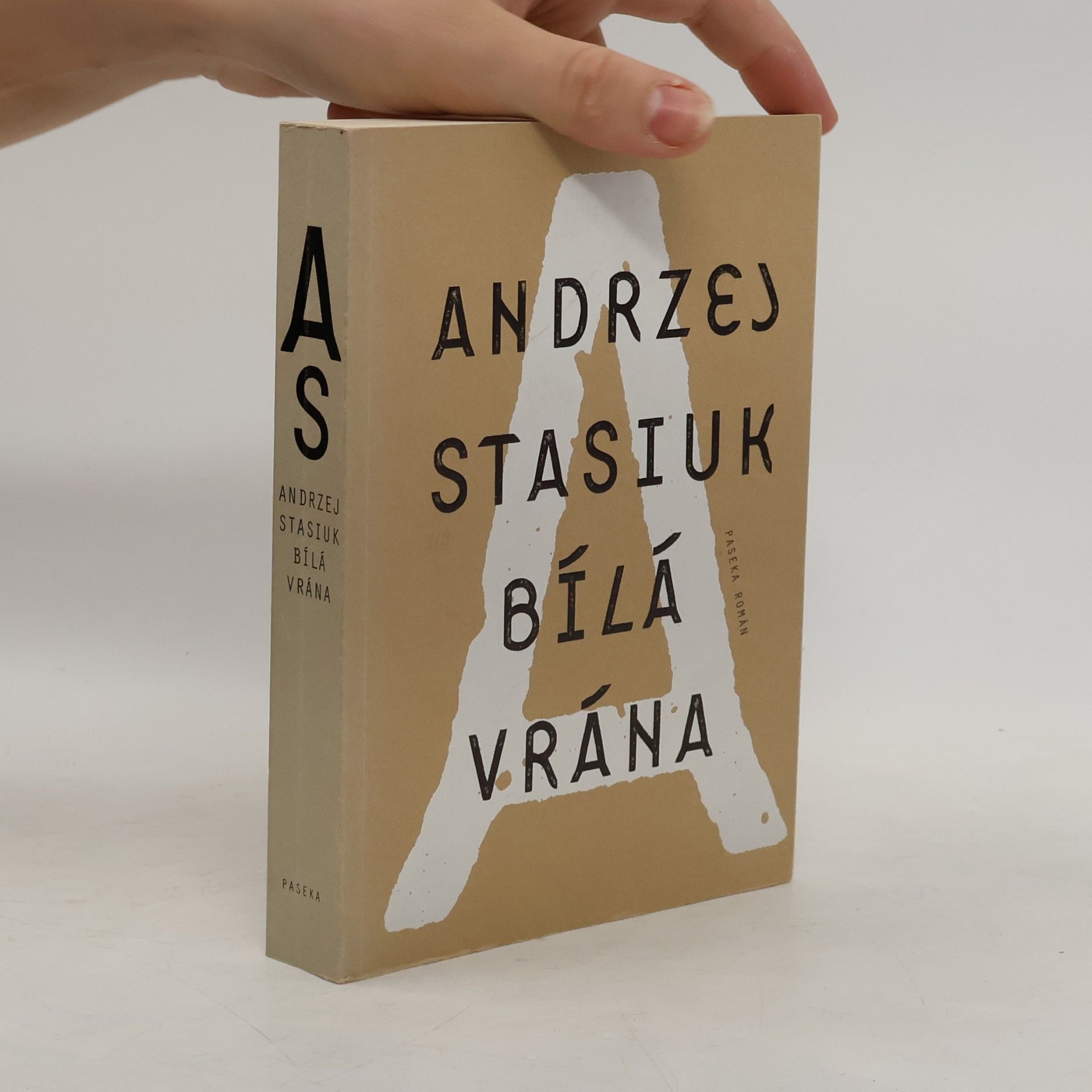 Andrzej Stasiuk Bílá vrána