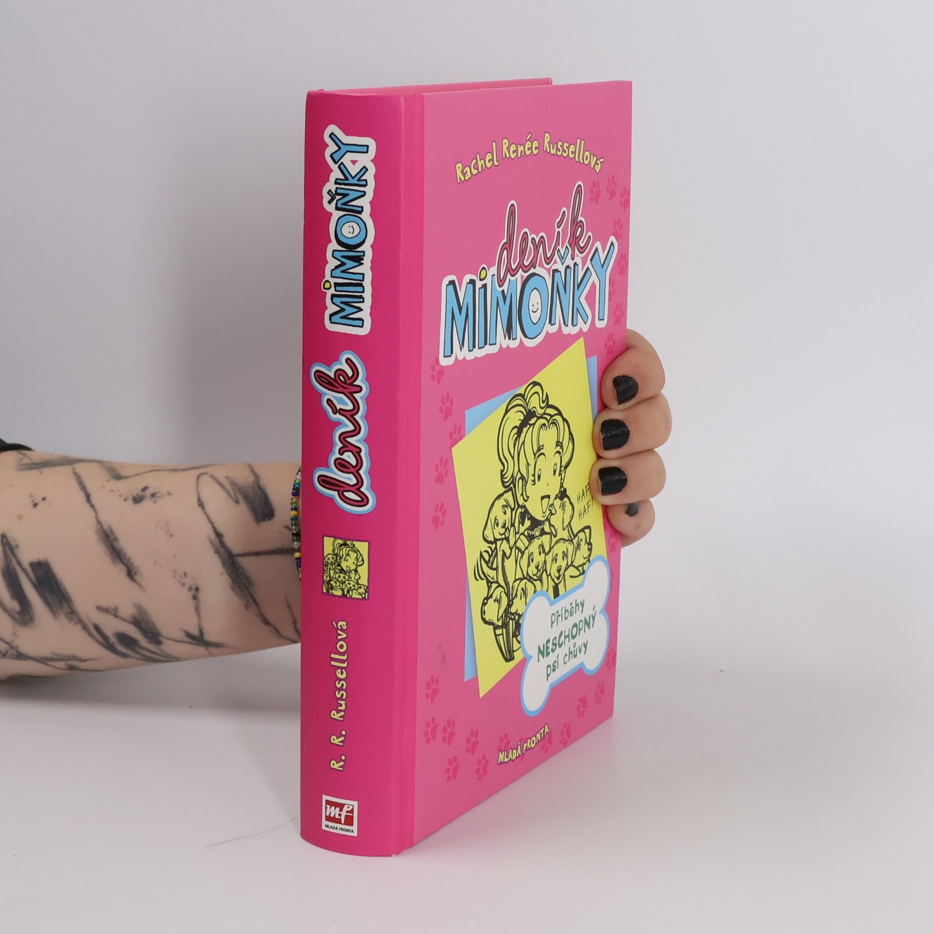 Deník mimoňky 10. Příběhy neschopný psí chůvy