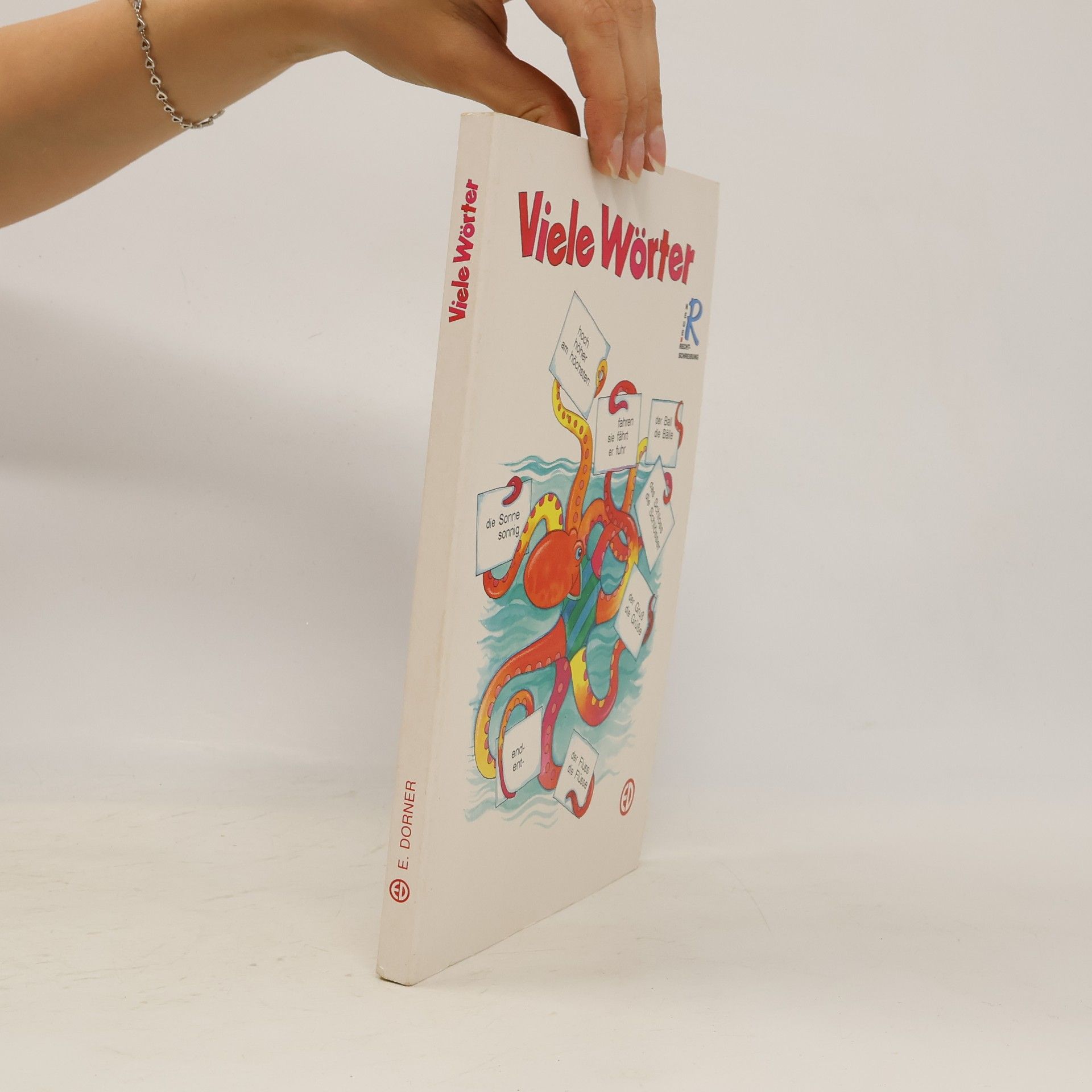 Viele Wörter ein Wörterbuch für die Volksschule