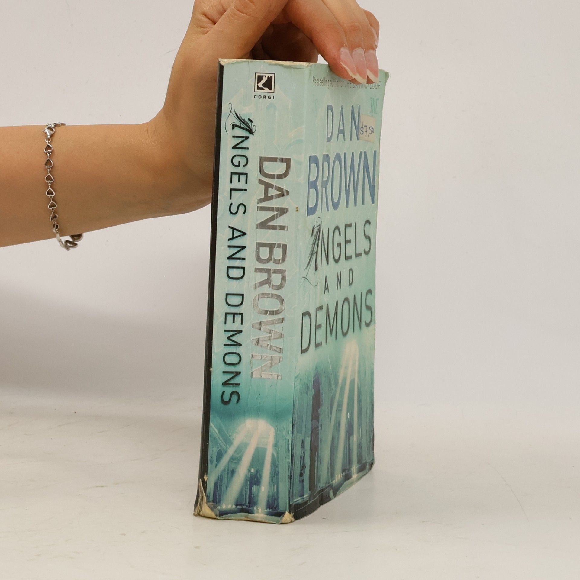 Dan Brown Angels and Demons