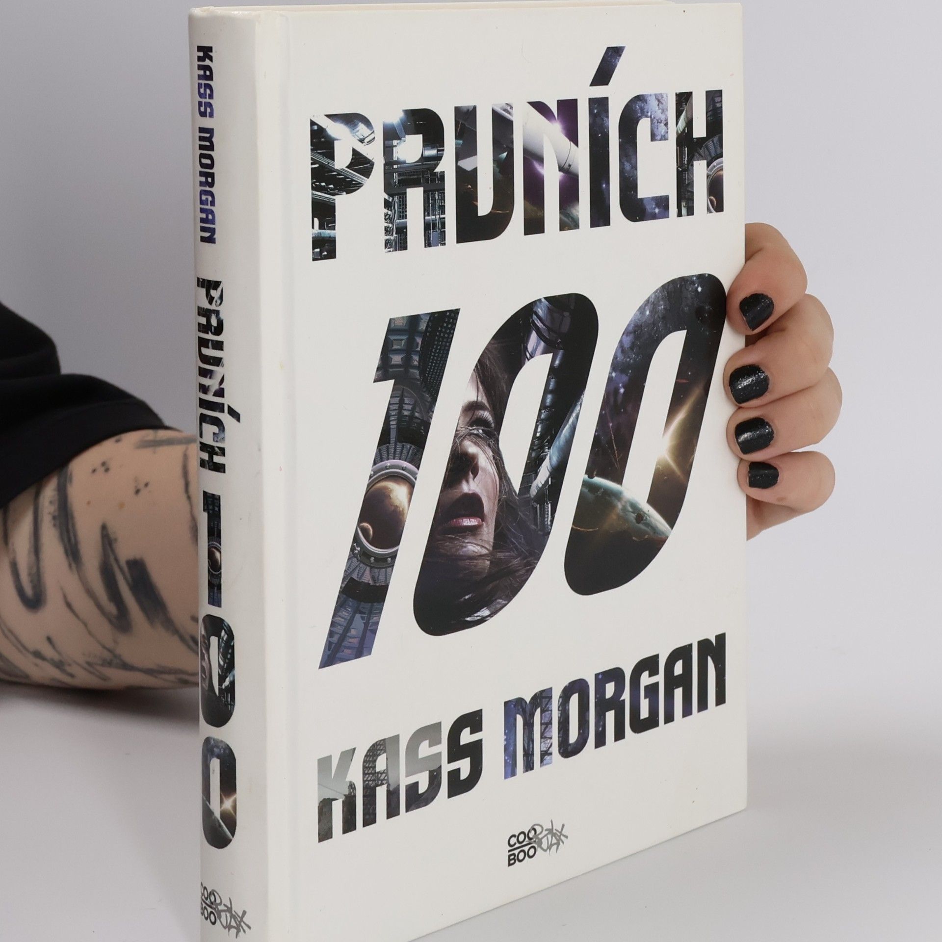 Kass Morgan Prvních 100. První díl