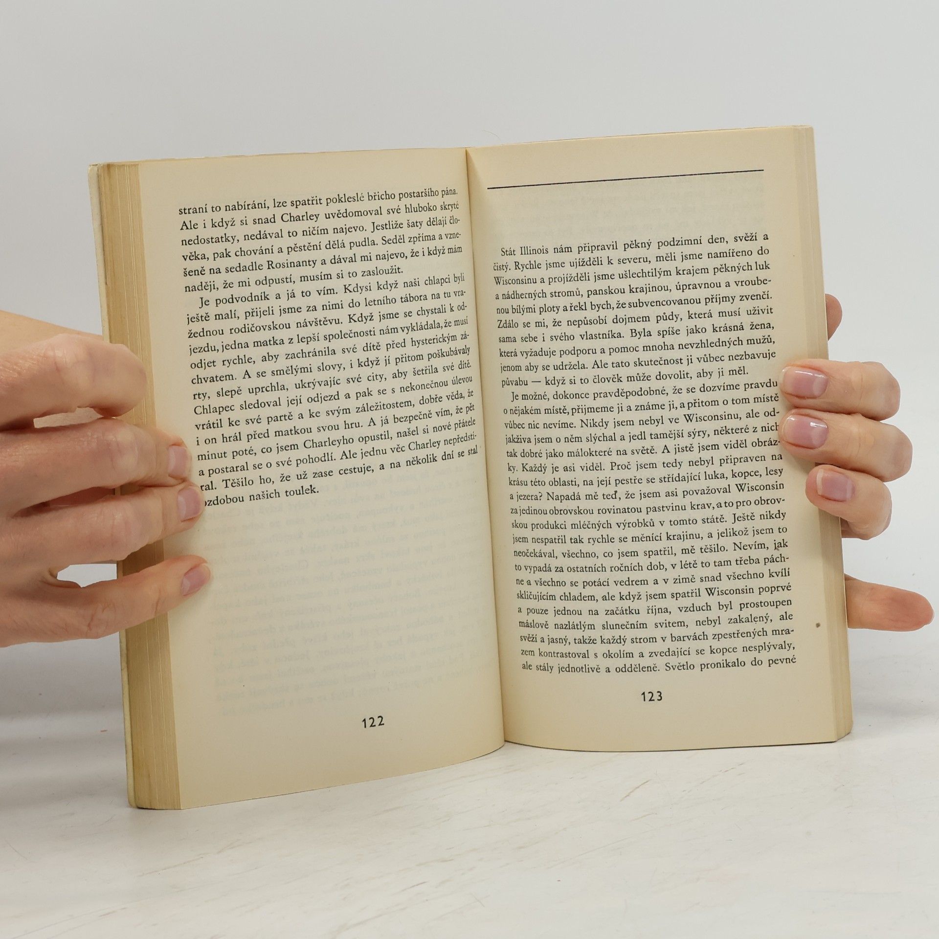 John Steinbeck Toulky s Charleym za poznáním Ameriky