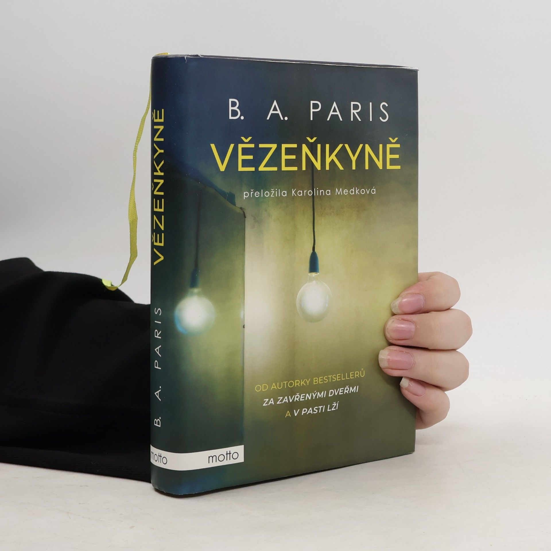 B.A. Paris Vězenkyně