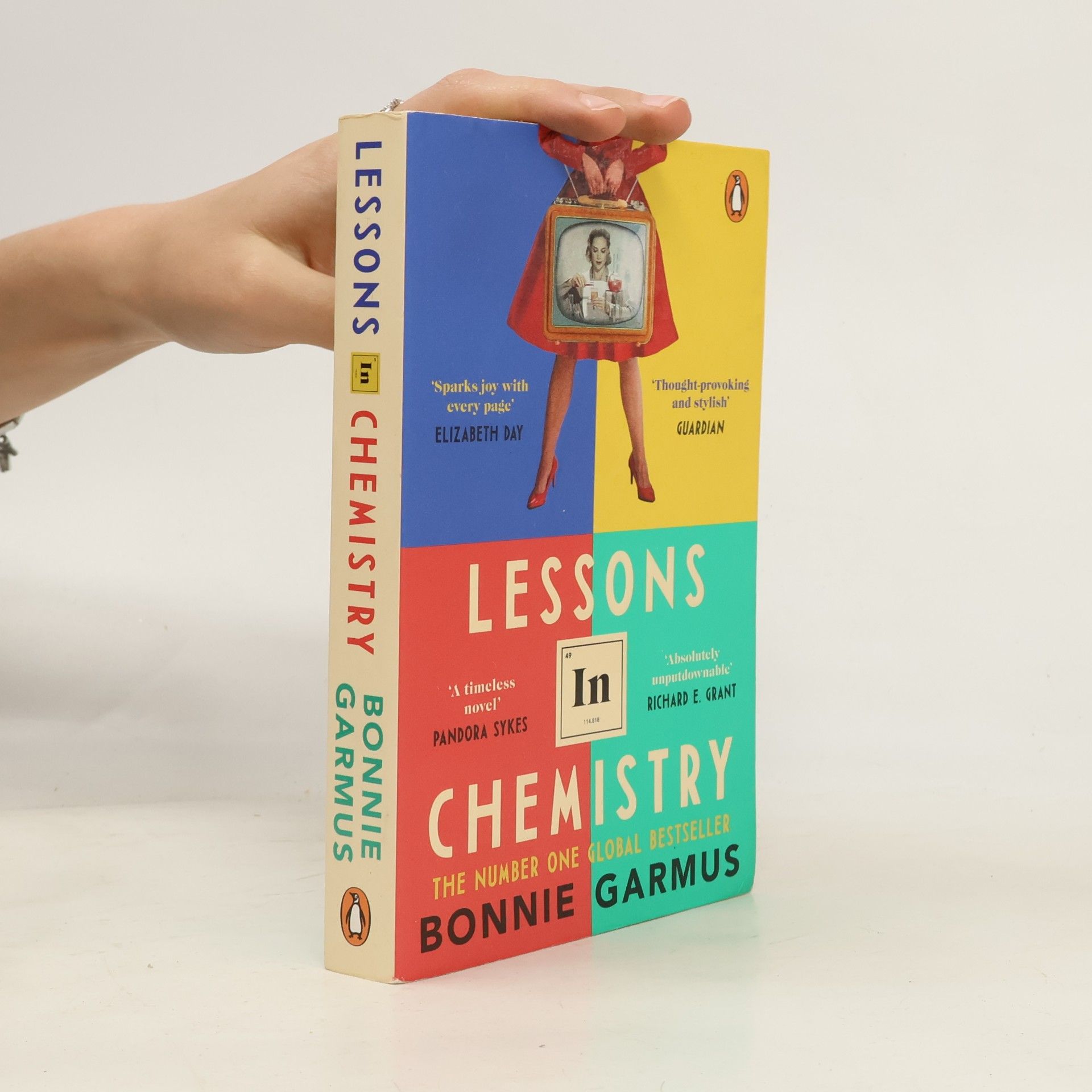 Bonnie Garmus Lessons In Chemistry