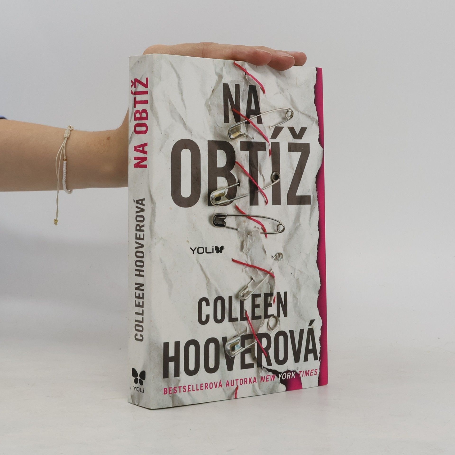 Colleen Hoover Na obtíž