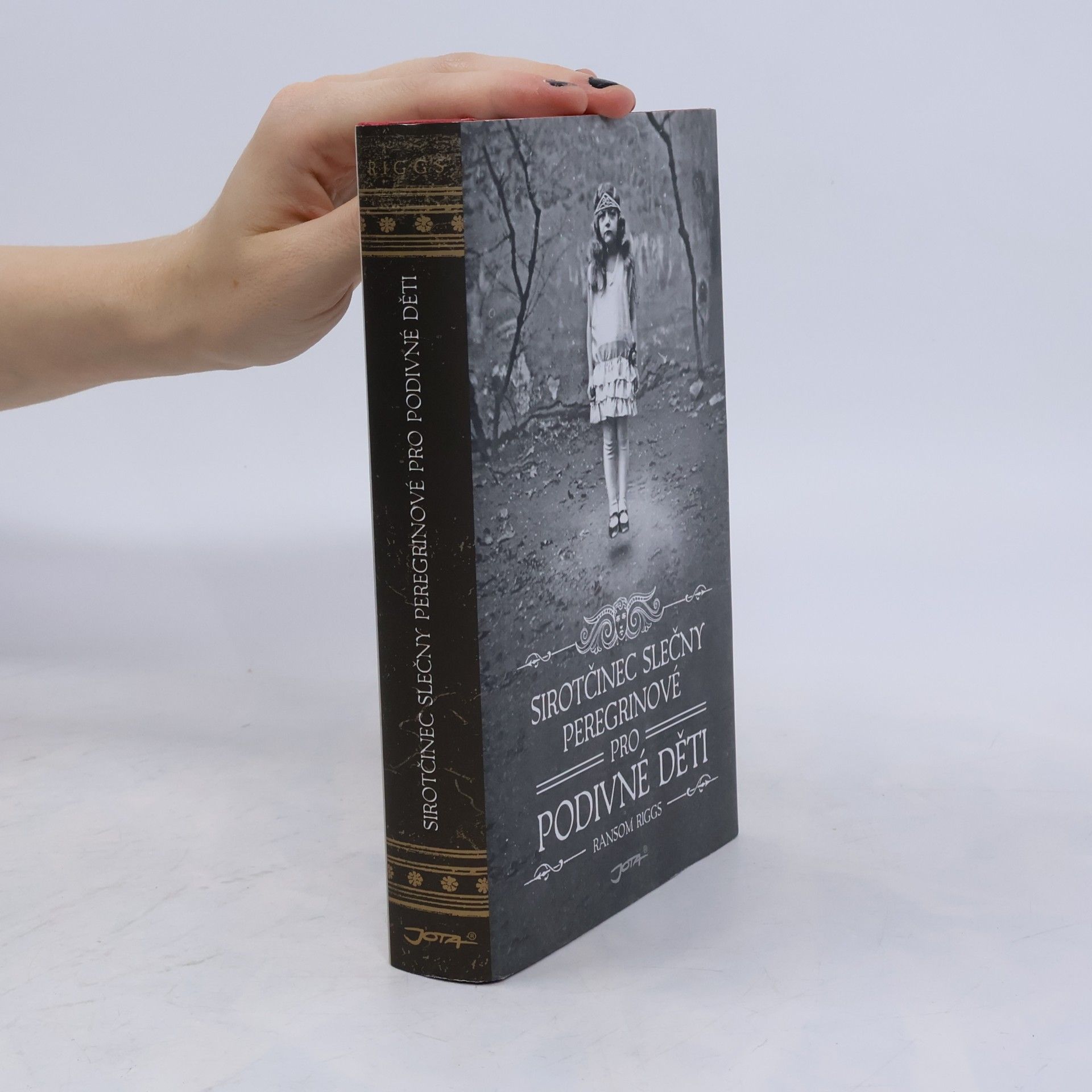 Ransom Riggs Sirotčinec slečny Peregrinové pro podivné děti