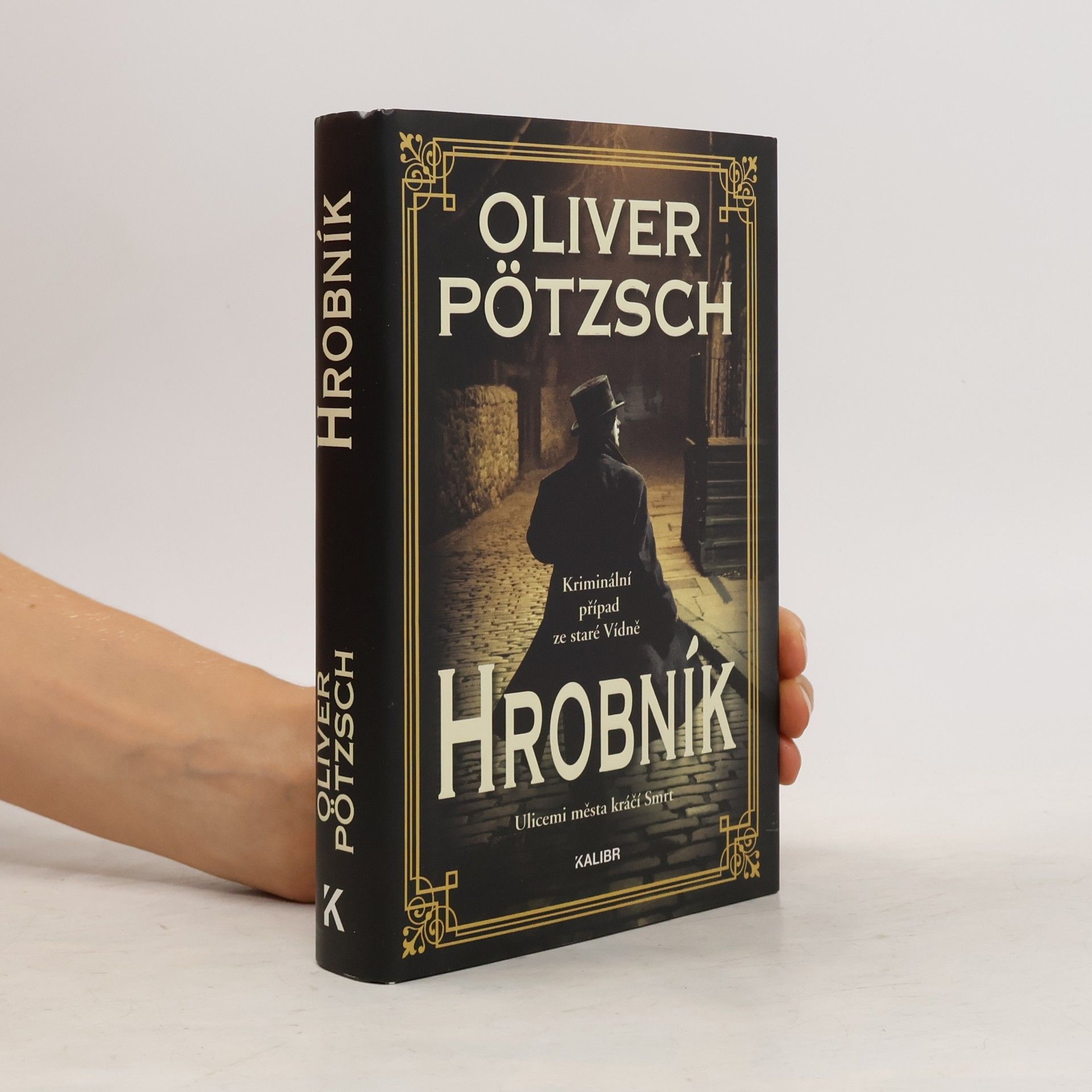 Oliver Pötzsch Hrobník