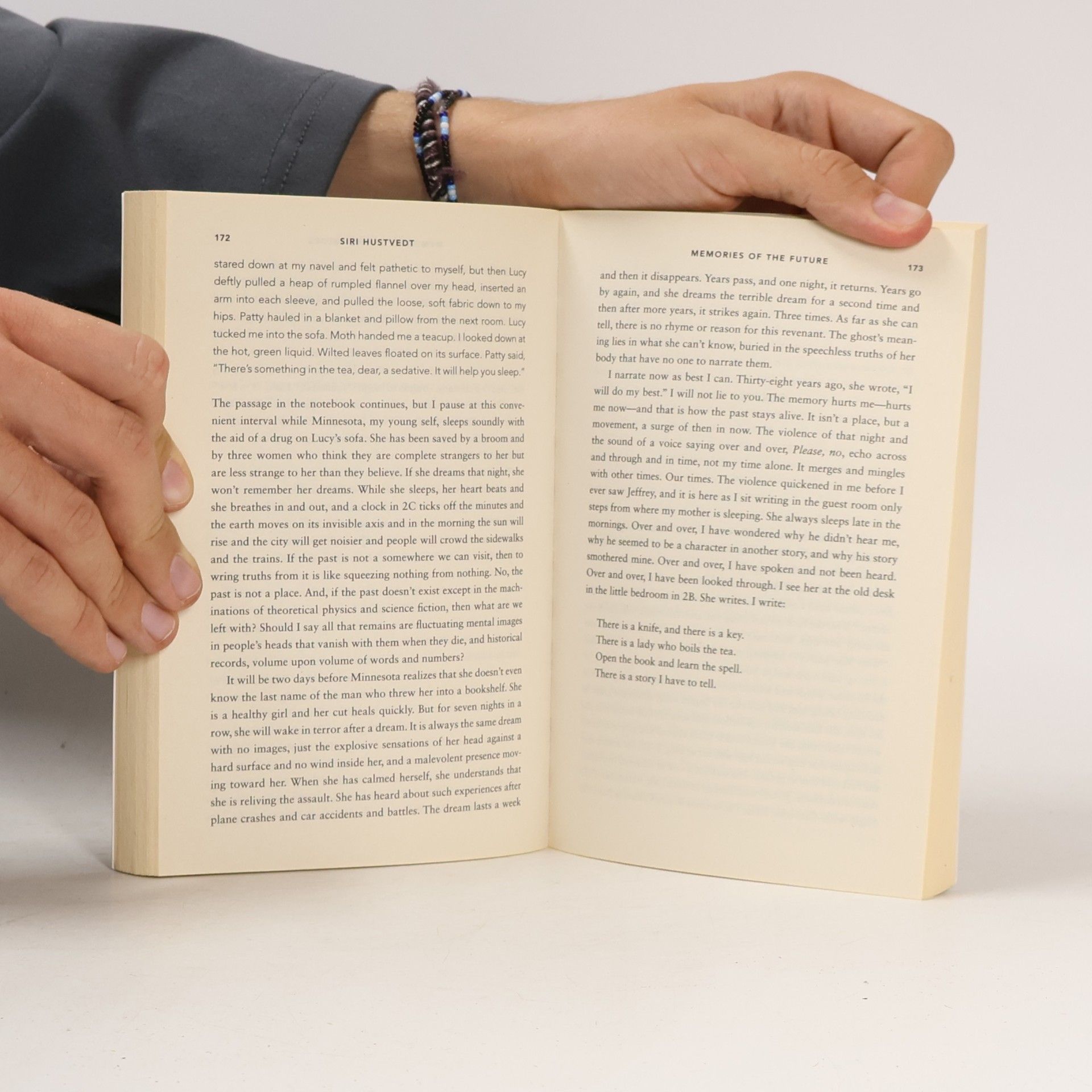 Siri Hustvedt Memories of the Future