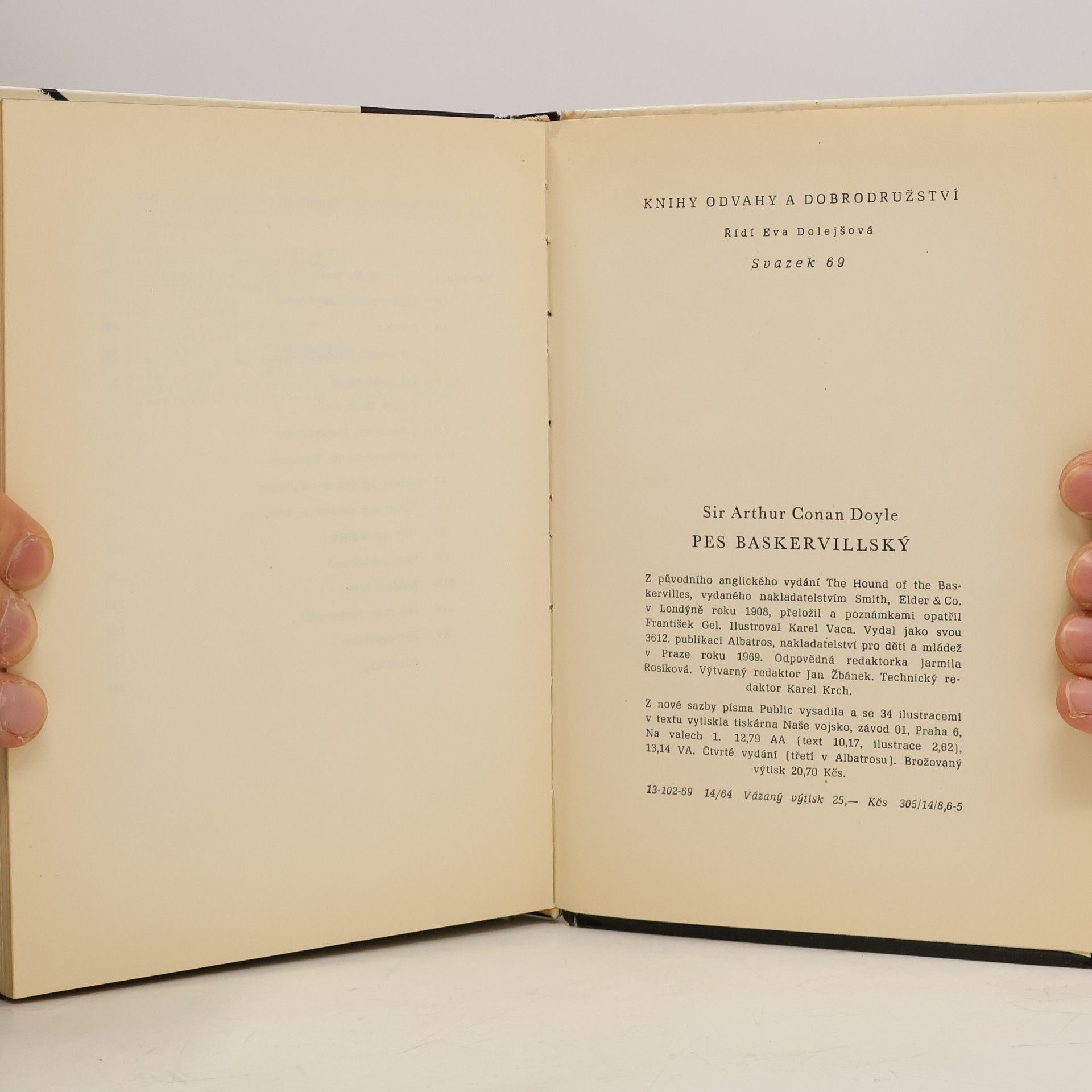 Arthur Conan Doyle Pes baskervillský