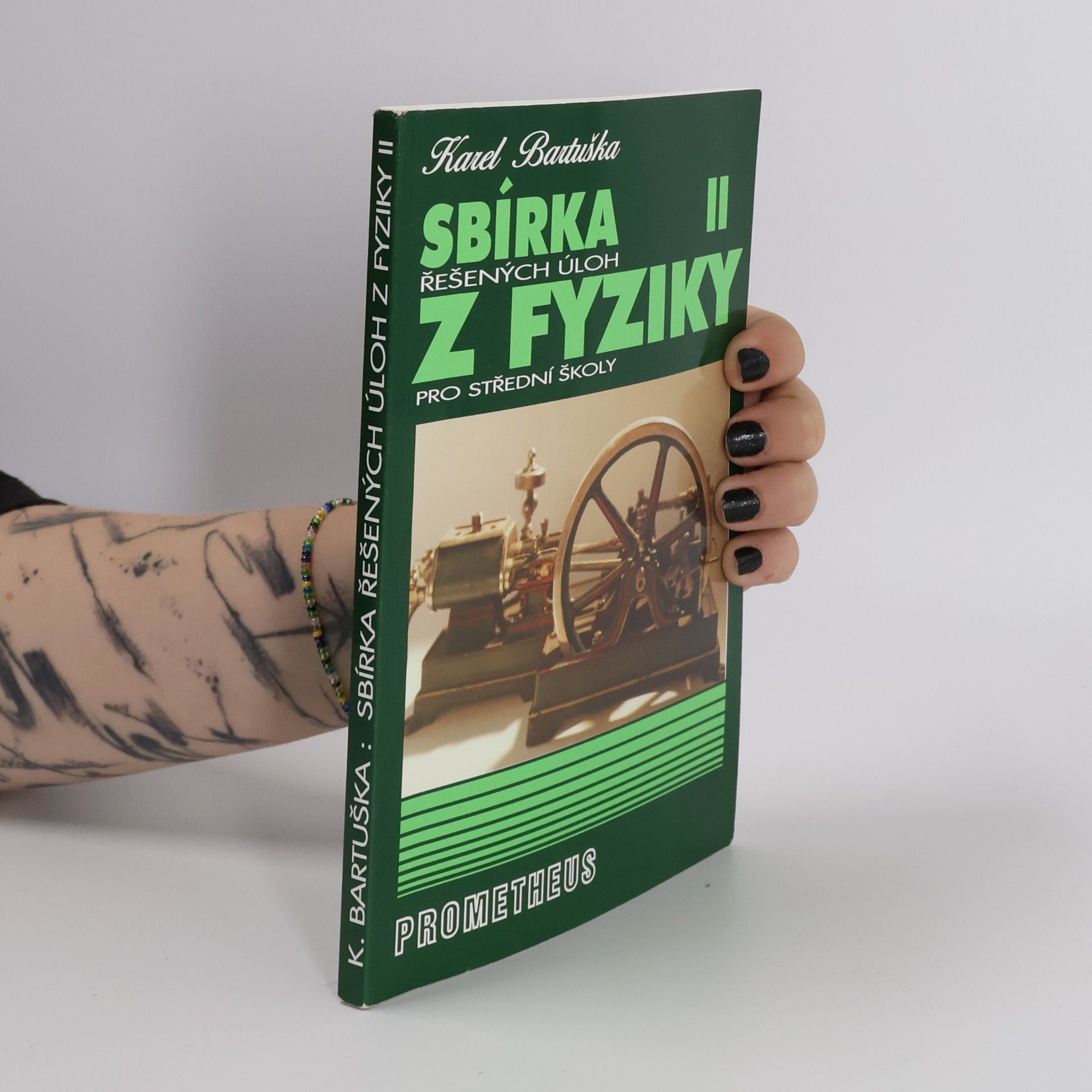 Karel Bartuška Sbírka řešených úloh z fyziky pro střední školy. II