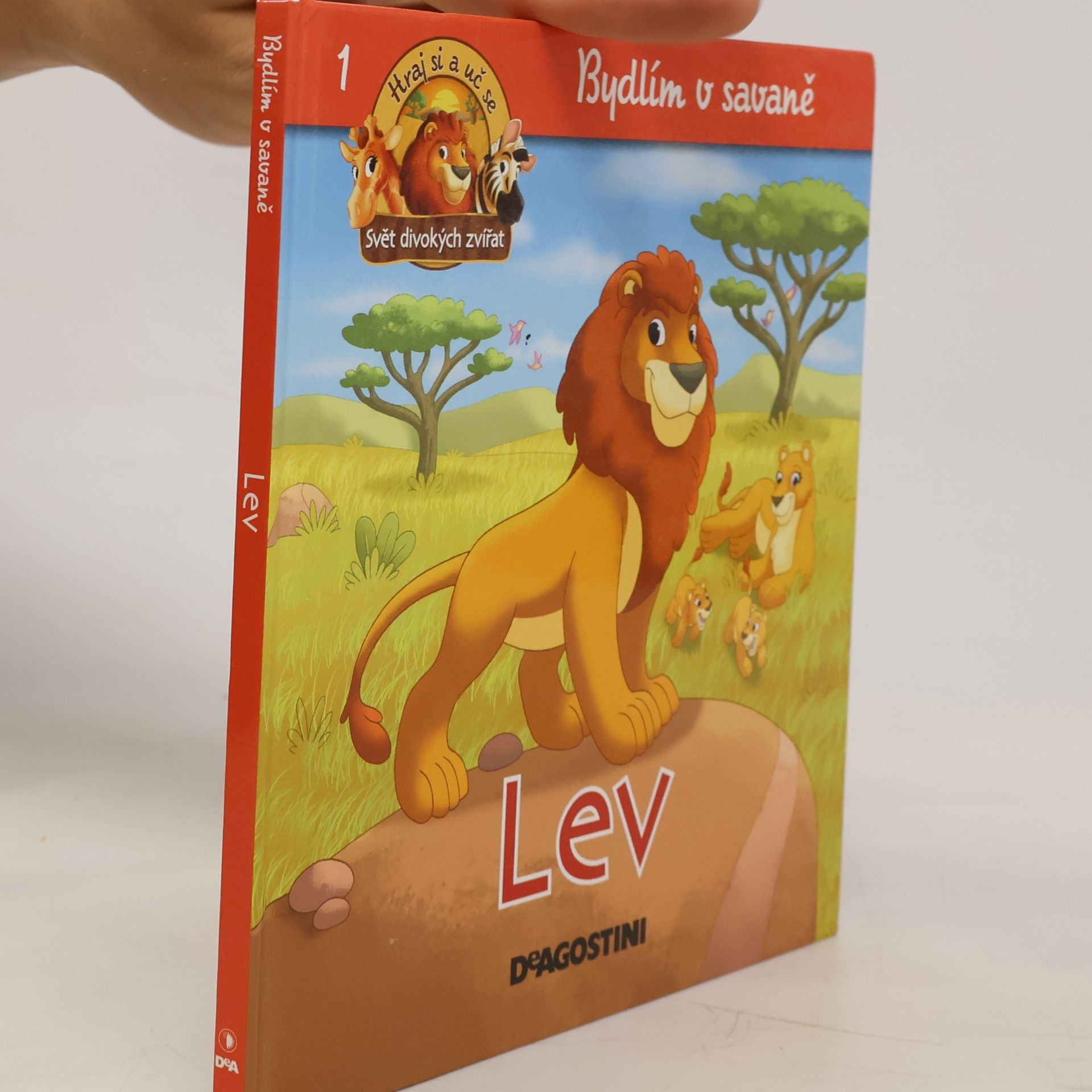 Autorenkollektiv Bydlím v savaně 1. Lev