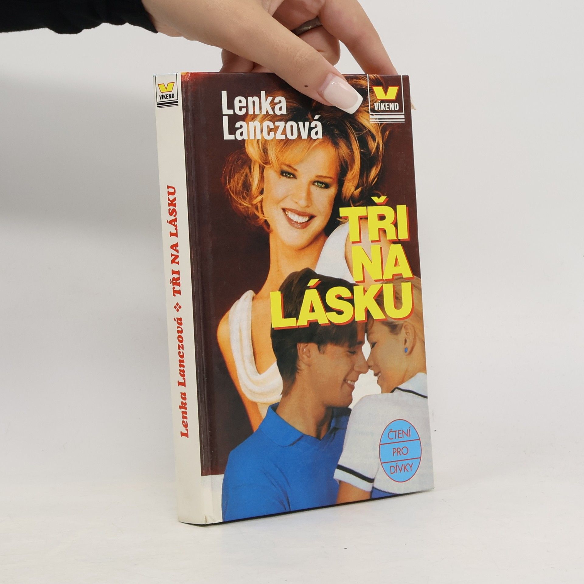 Lenka Lanczová Tři na lásku