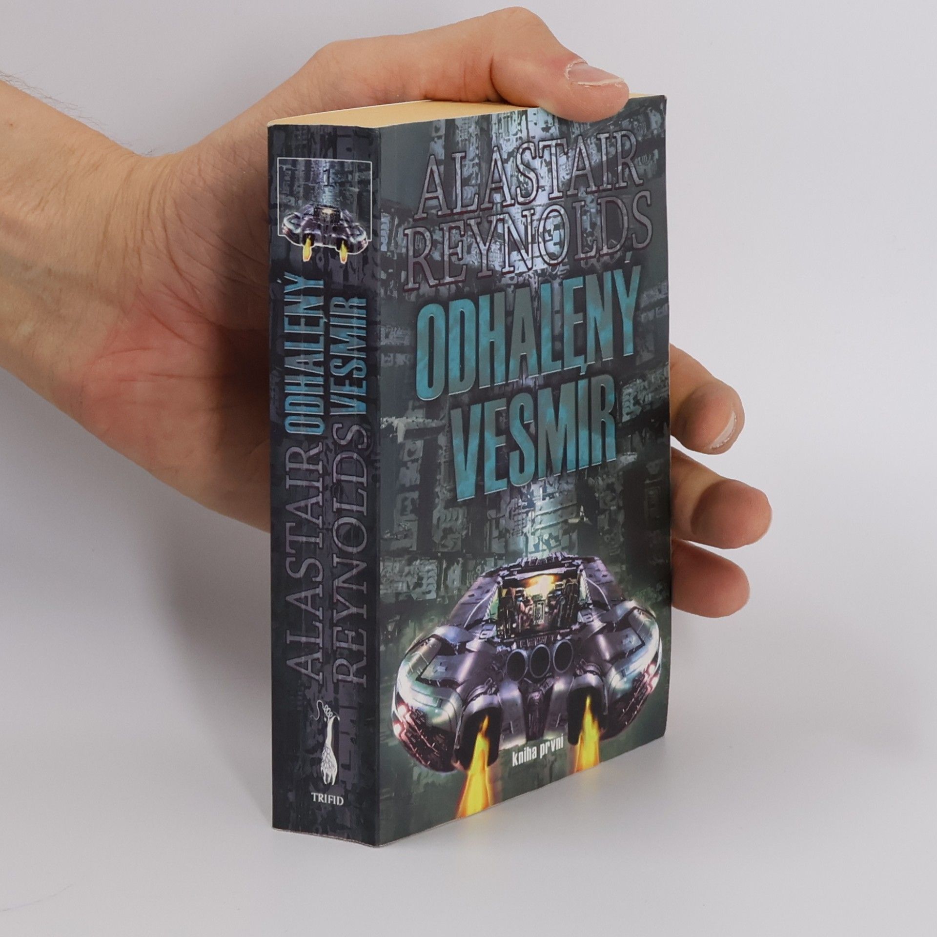 Alastair Reynolds Odhalený vesmír 1
