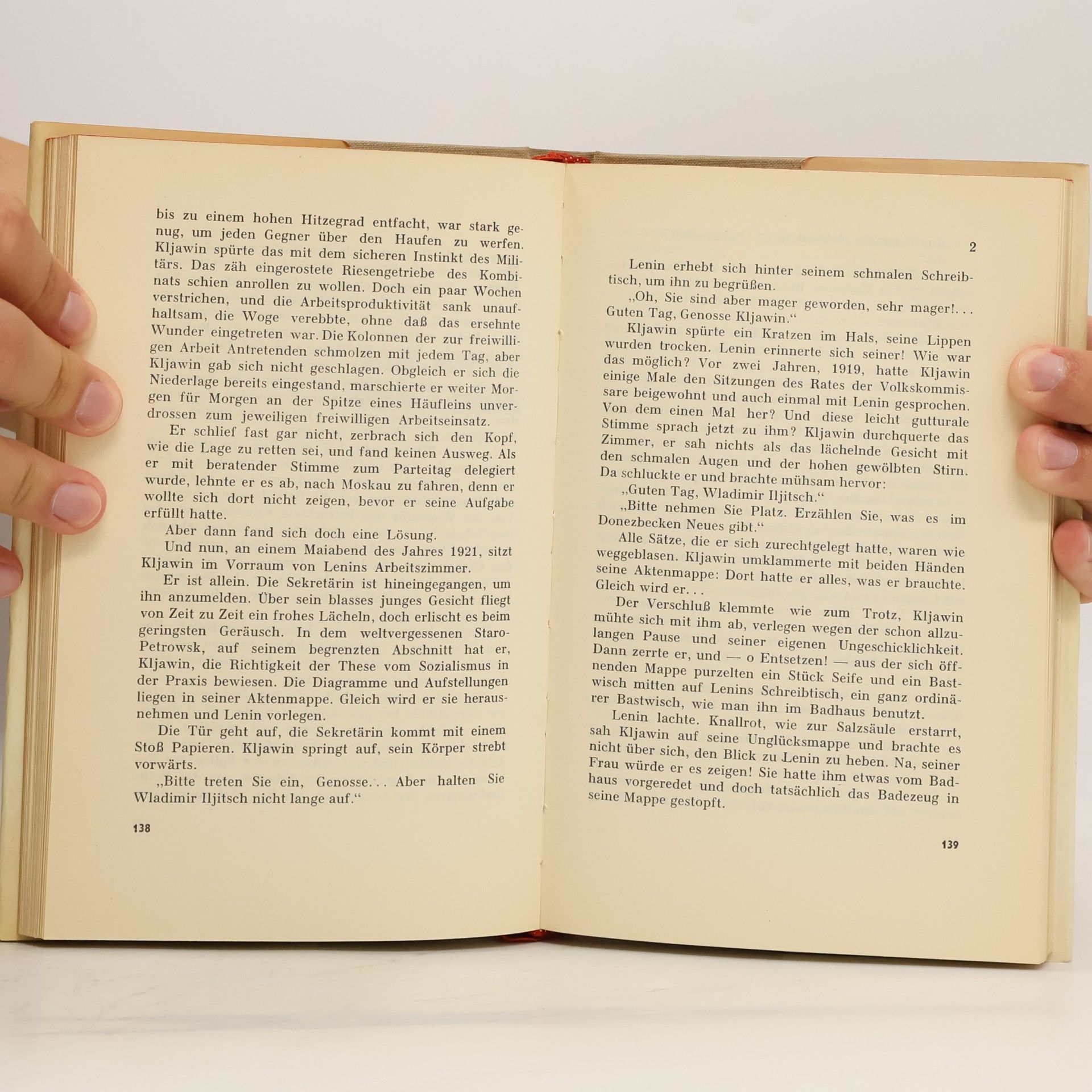 Autorenkollektiv Lenin. Erzählt von vielen