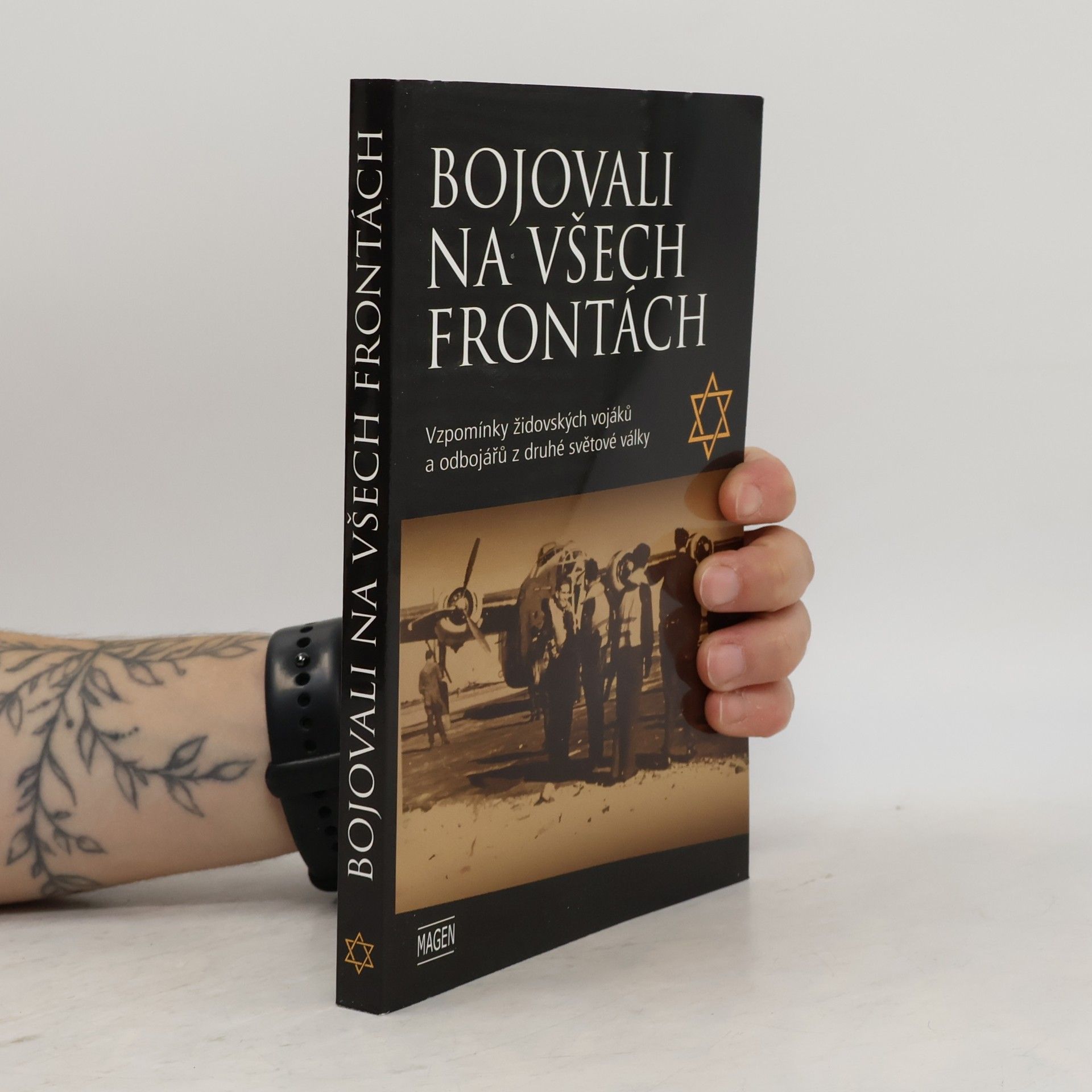 Various authors Bojovali na všech frontách