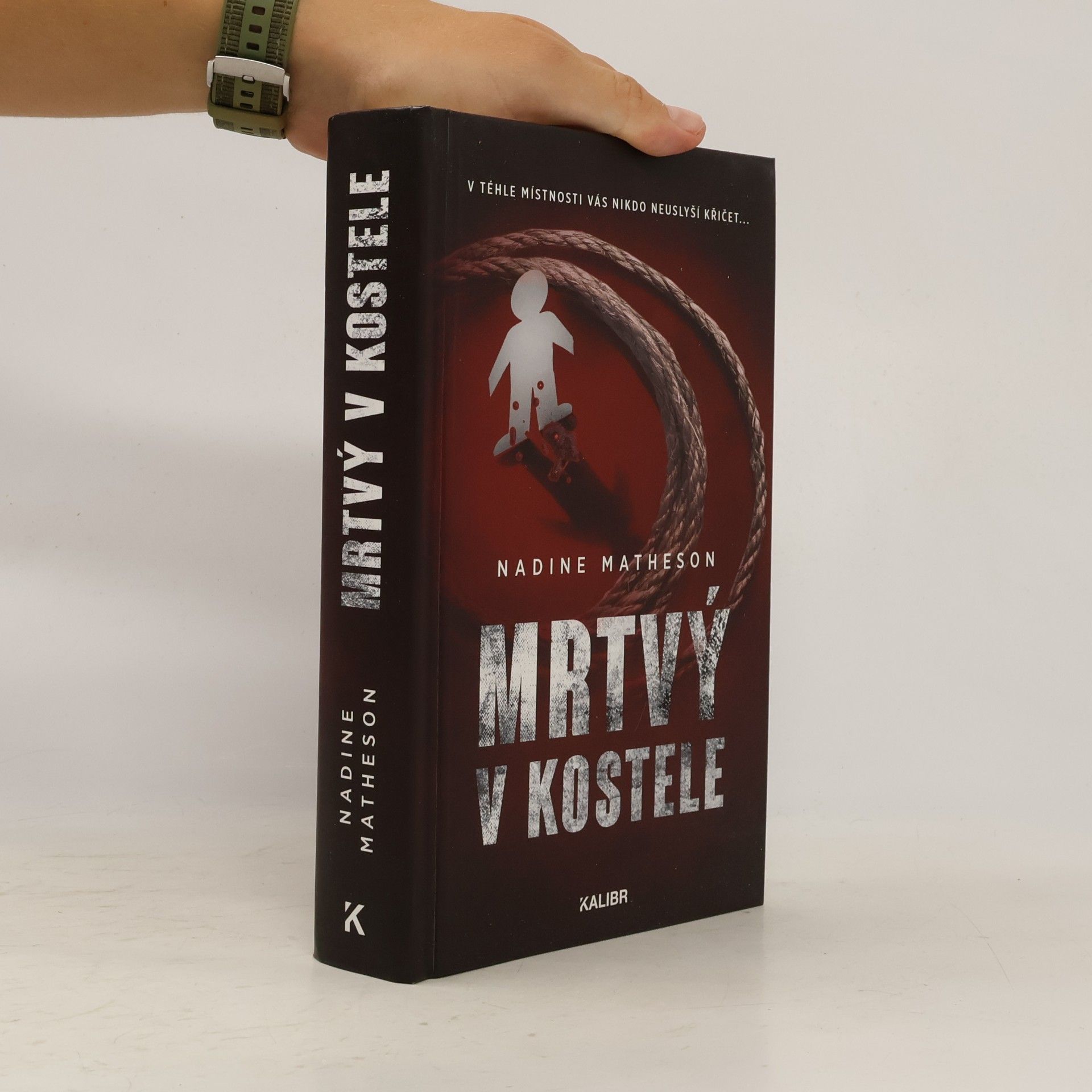 Nadine Matheson Mrtvý v kostele