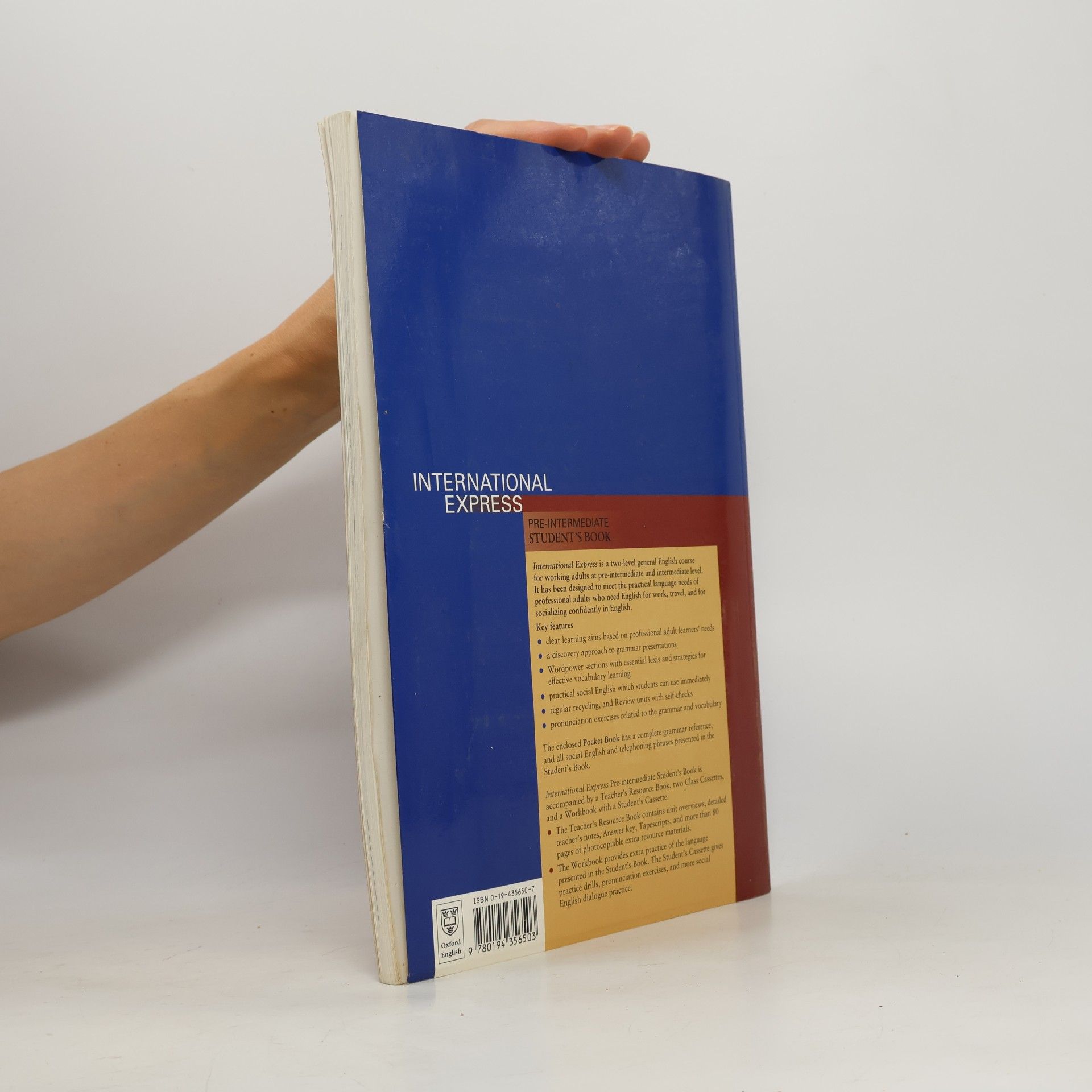 Liz Taylor International express. Student's book (pre-intermediate) with pocket book