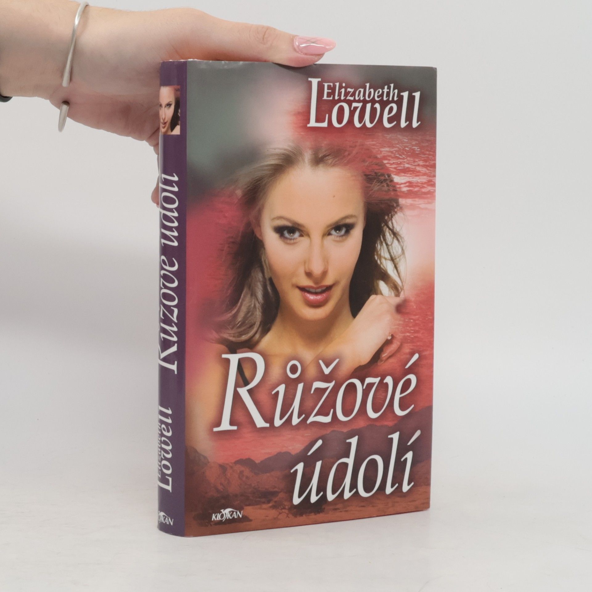 Elizabeth Lowell Růžové údolí