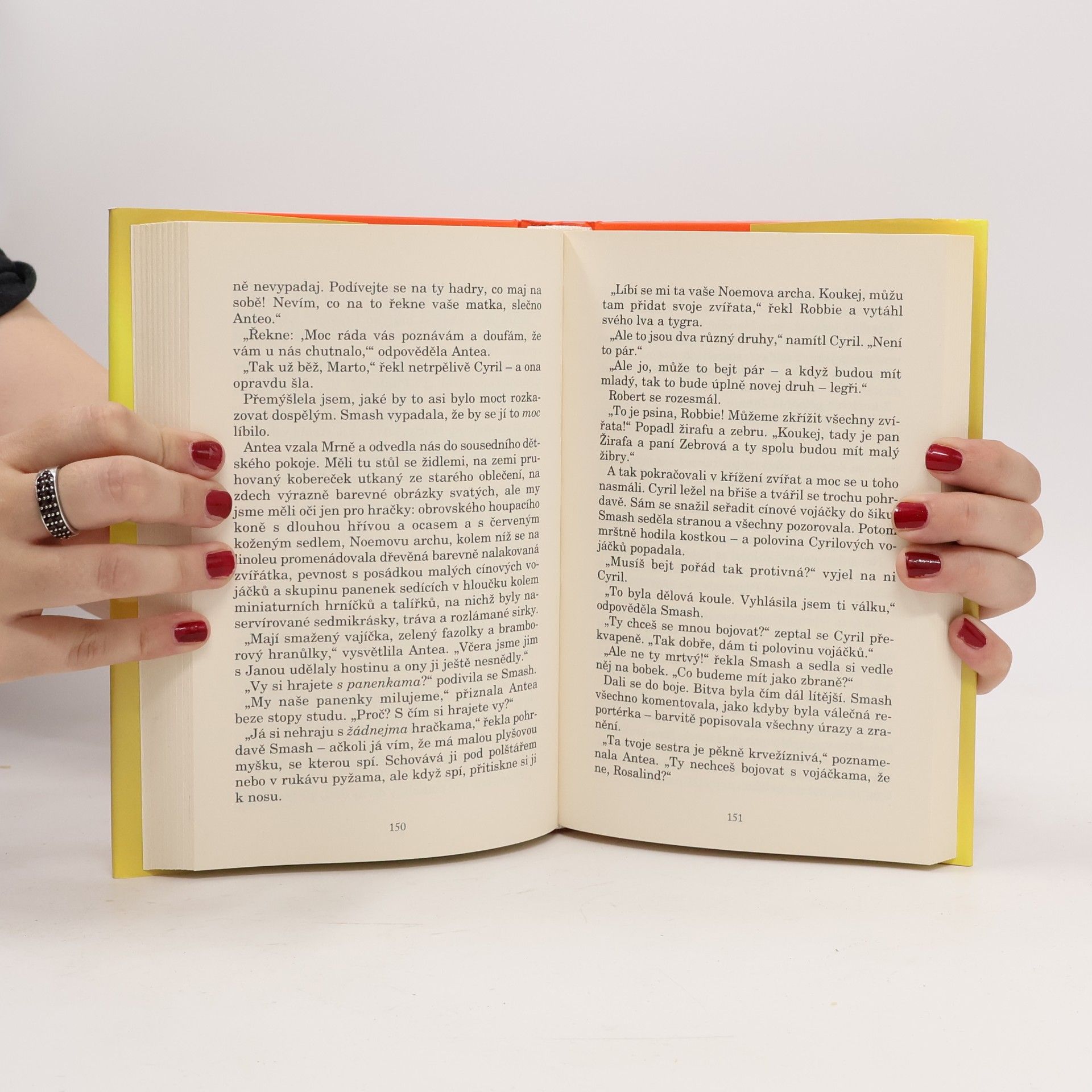 Jacqueline Wilson Čtyři děti a skřítek
