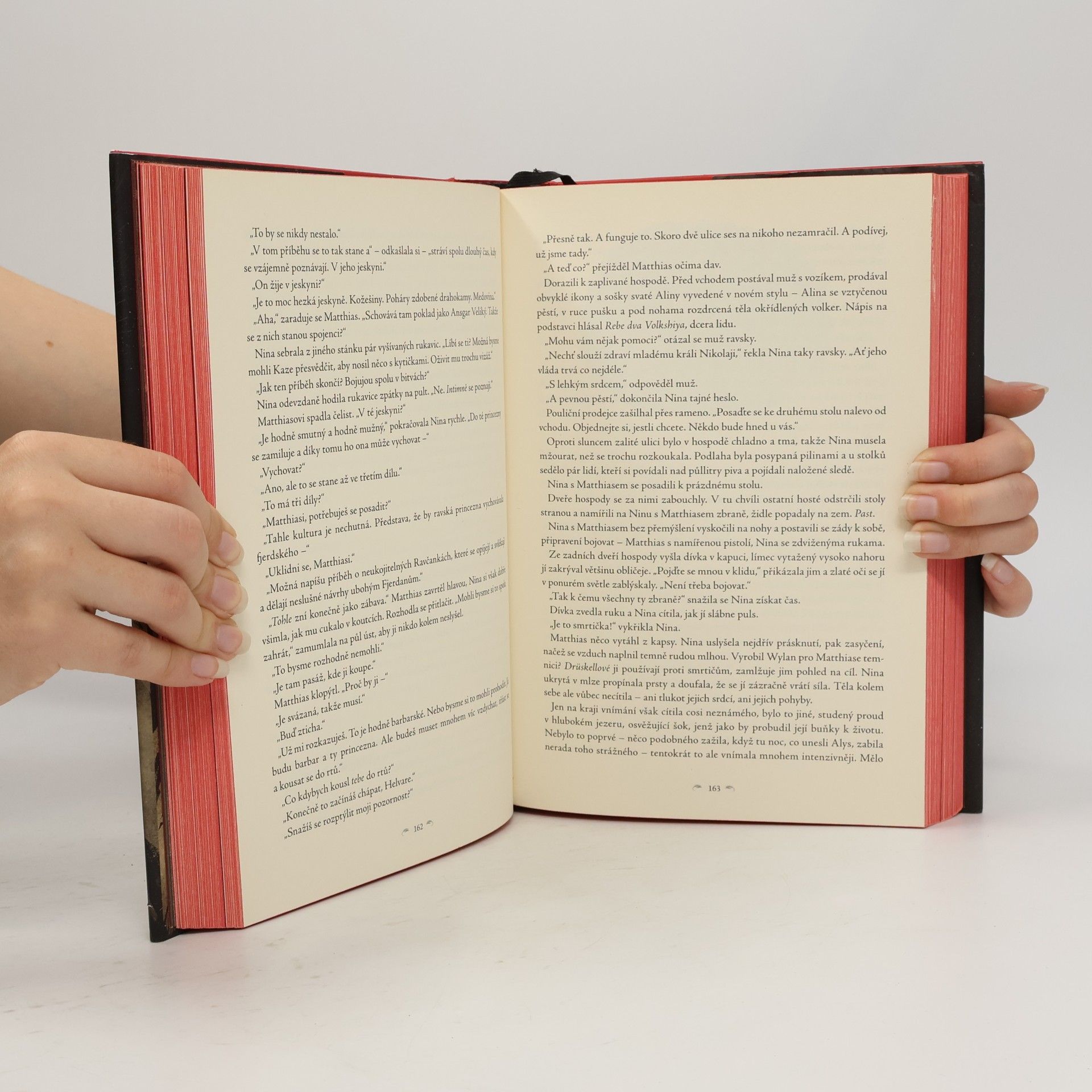 Leigh Bardugo Prohnilé město